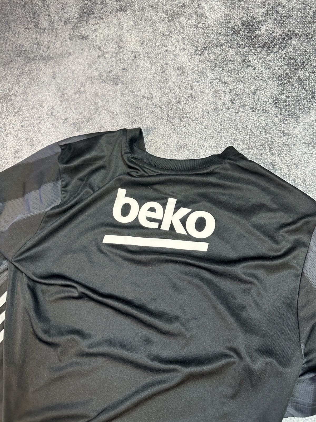 Adidas Adidas Beshiktash Vodafone Soccer Jersey Turkey M 18/19 Size US M / EU 48-50 / 2 - 6 Thumbnail