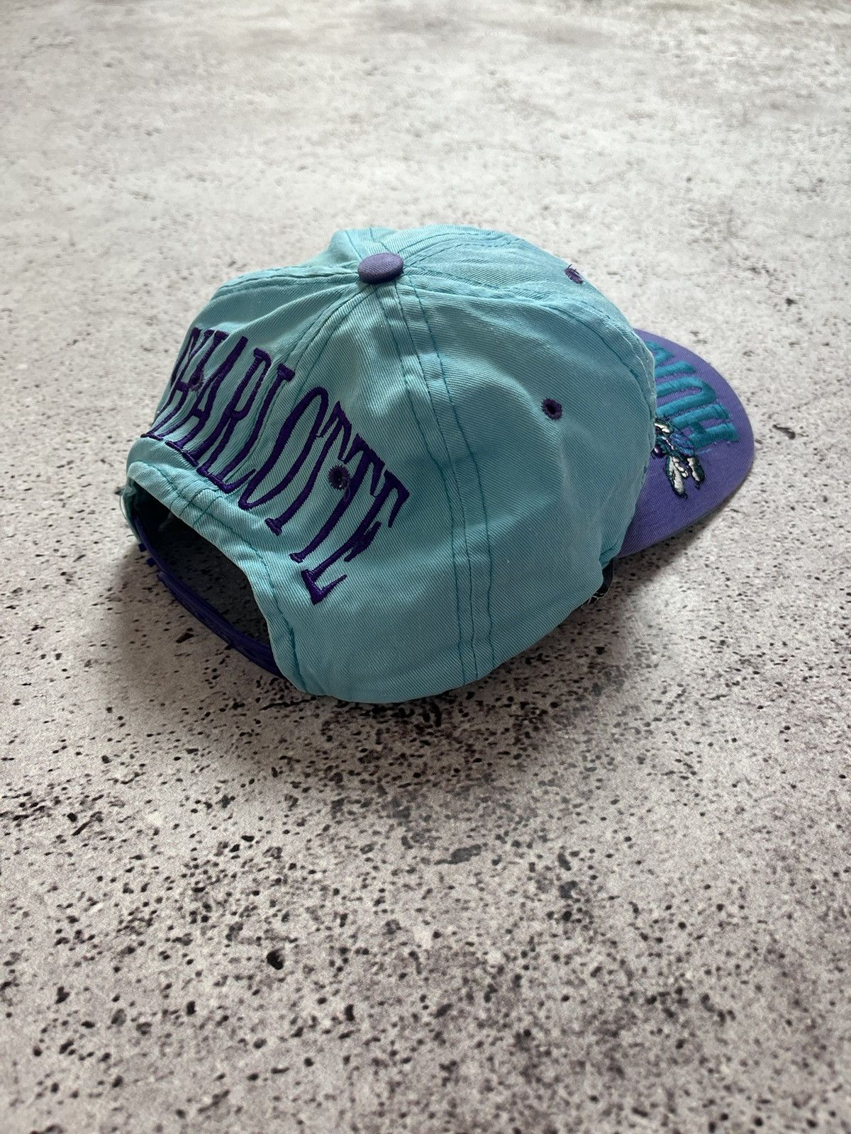 NBA × Vintage Vintage 90's Charlotte Hornets Basketball NBA OG Cap Hat Size ONE SIZE - 2 Thumbnail