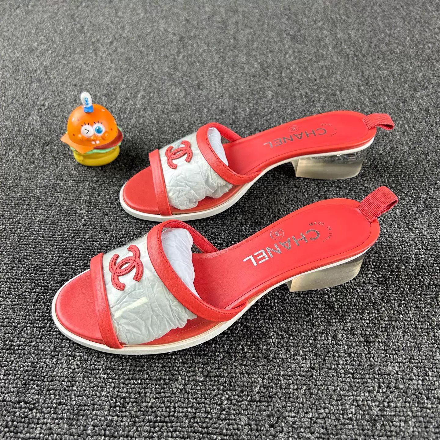 Chanel Chanel Red Double C Low Heel Slides 35.5 Size US 5 / IT 35 - 1 Thumbnail