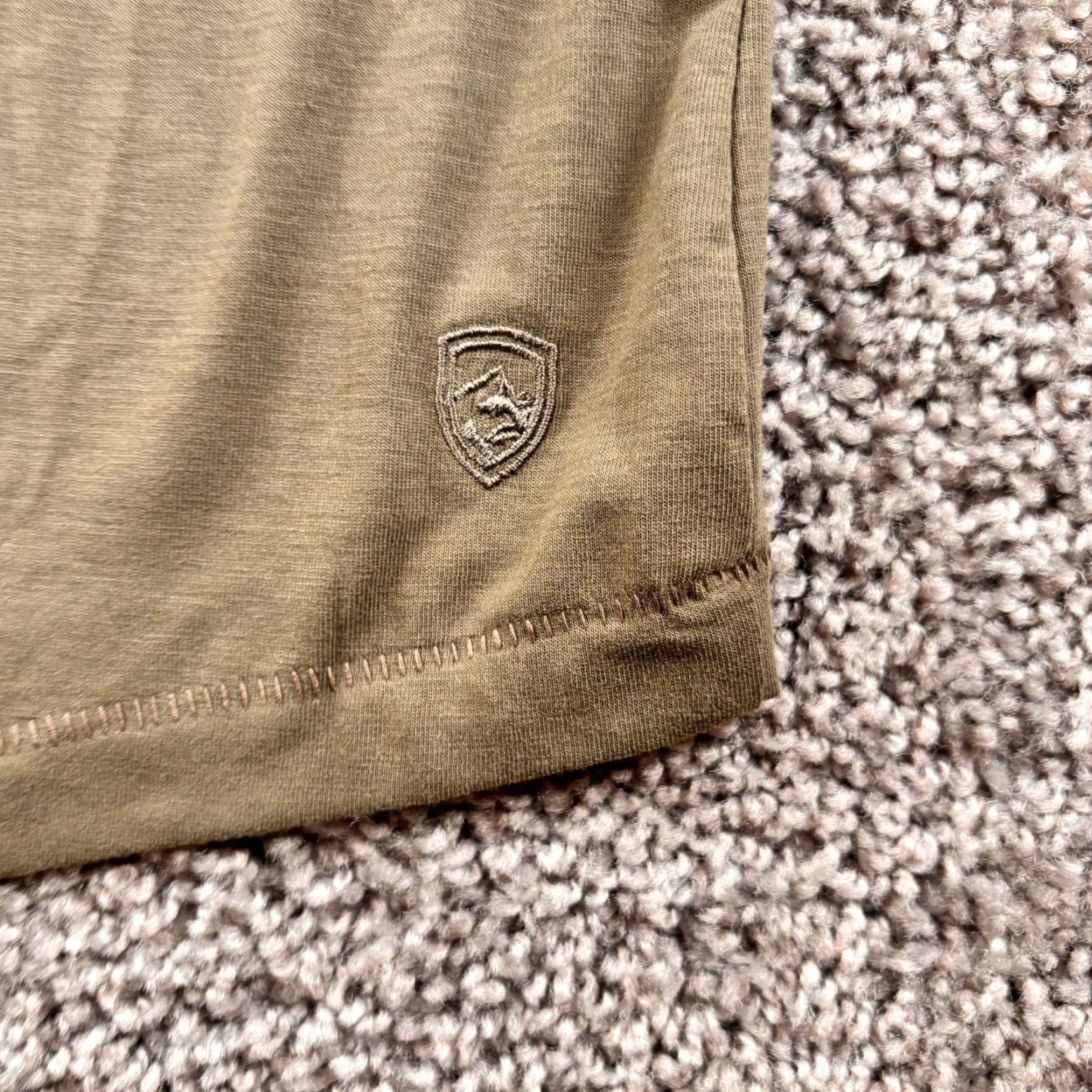 Olive Kuhl Shirt Womens 2XL Olive Juniper V-Neck UPF T-Shirt Green"} Size XXL / US 16-18 / IT 52-54 - 7 Thumbnail