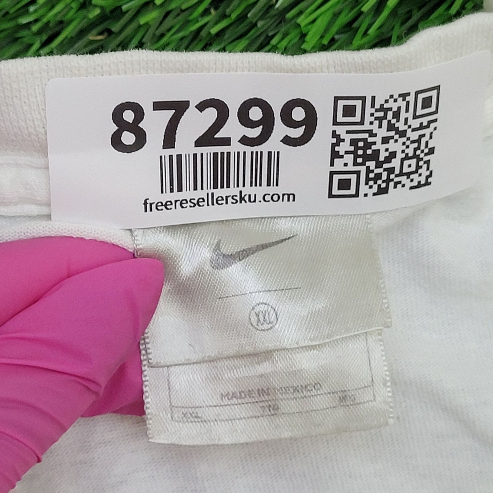 Nike Vintage Y2K NIKE Center Swoosh Shirt 2XL 28x29 White Baggy Size US XXL / EU 58 / 5 - 7 Thumbnail