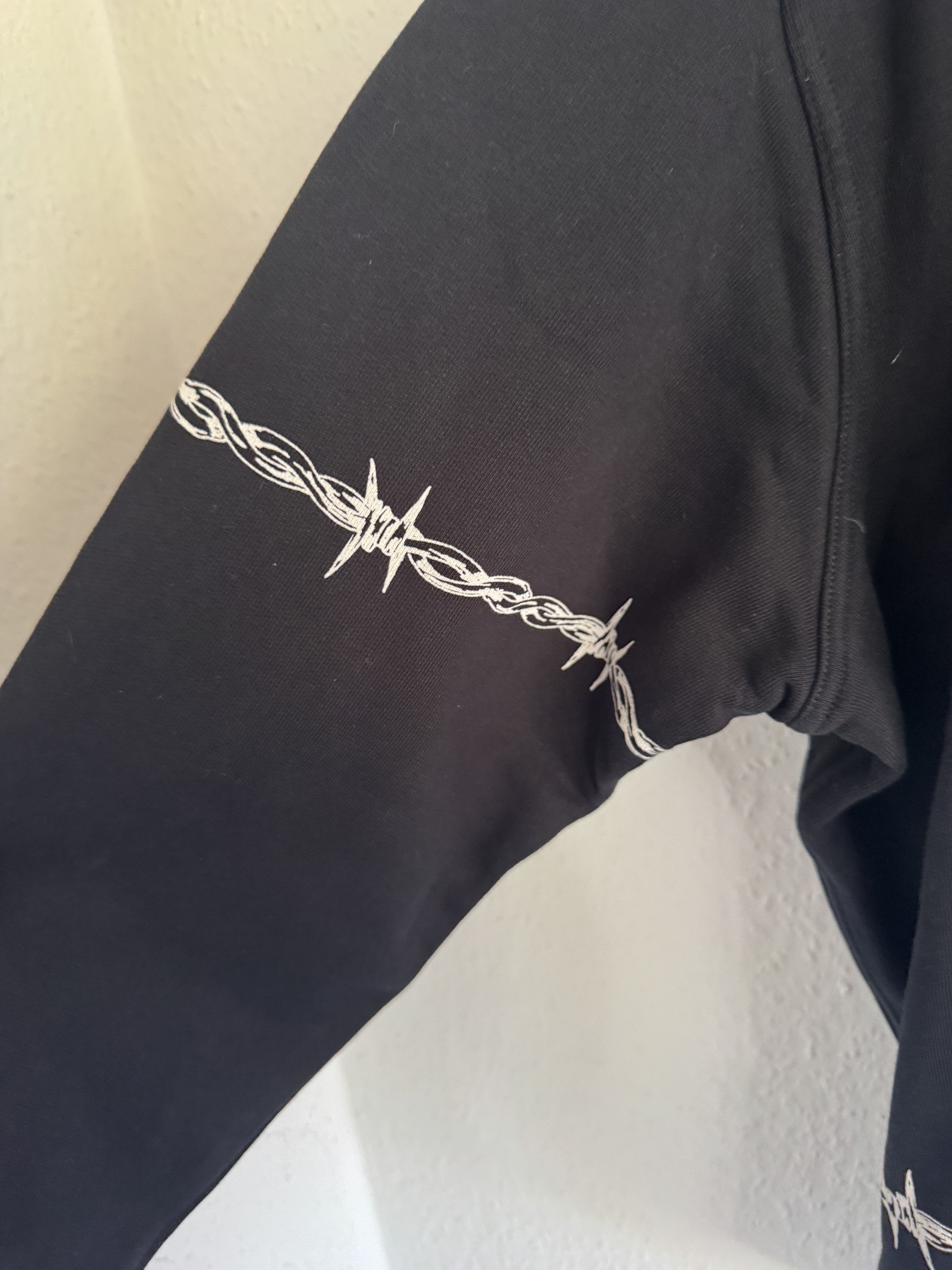 Givenchy Black Barbed Wire Eagle Oversized Hoodie Size US S / EU 44-46 / 1 - 6 Thumbnail