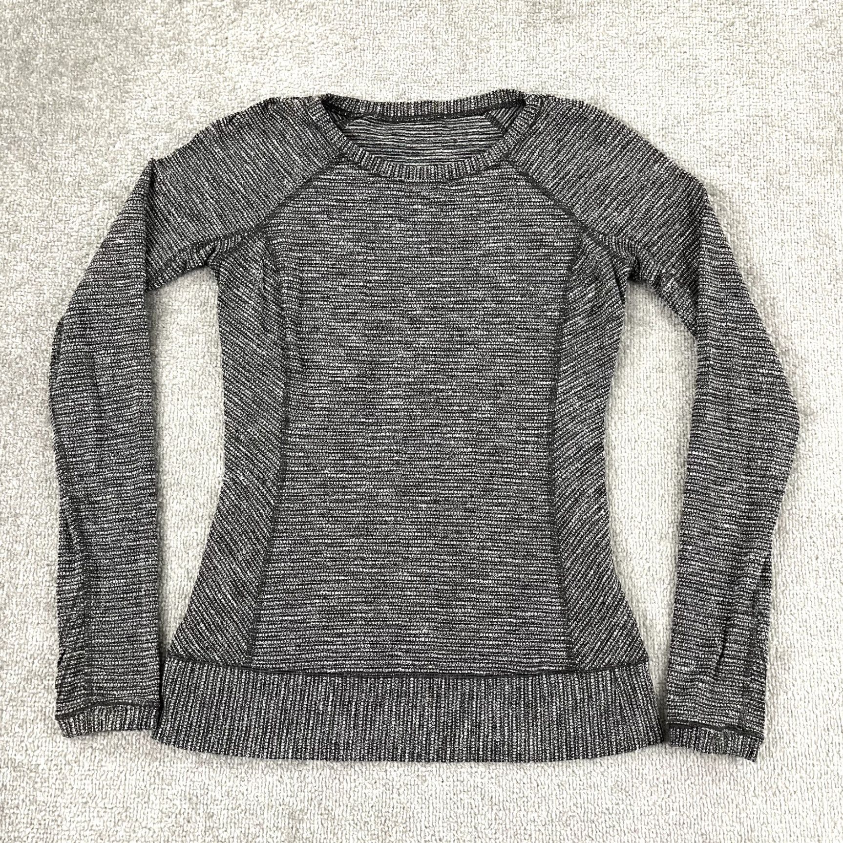 Lululemon LULULEMON Top Womens Size 6 Black Gray Race your Pace Running Pullover Crew Neck Shirt Womens Regular Size 6 Gray Pullover Casual Sports Size M / US 6-8 / IT 42-44 - 3 Thumbnail