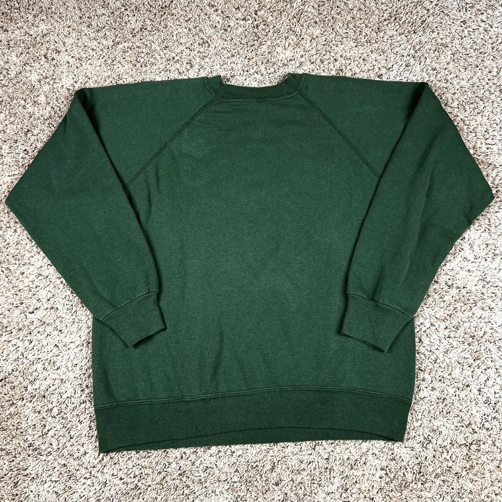 Hanes VINTAGE Hanes Sweatshirt Christmas Collie Dog Graphic Crewneck Large 1993 Made USA Green 90s Boys Mens Womens Unisex Adults Shirt Pullover Size US L / EU 52-54 / 3 - 3 Thumbnail