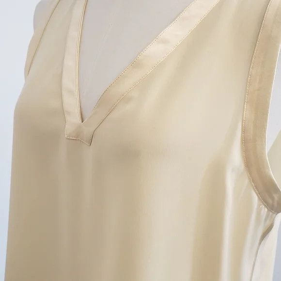 Lafayette 148 LAFAYETTE148 Perla Luxe Silk Charmeuse V-Neck Blouse - (MDS) Size S / US 4 / IT 40 - 3 Thumbnail