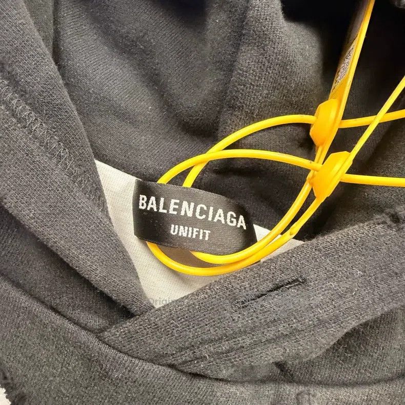 Balenciaga Balenciaga Double Layer Destroyed Black Hoodie Size US L / EU 52-54 / 3 - 3 Thumbnail