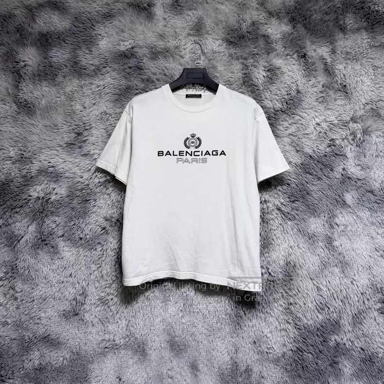 Balenciaga Balenciaga Short-sleeve Size US S / EU 44-46 / 1 - 1 Thumbnail