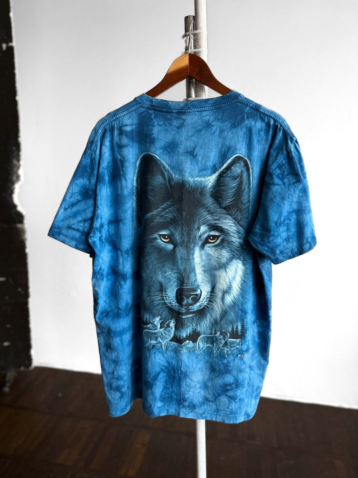 Other Wild Vintage Blue Tie Dye Wolf Animal Nature Print T-Shirt Size US XL / EU 56 / 4 - 2 Thumbnail
