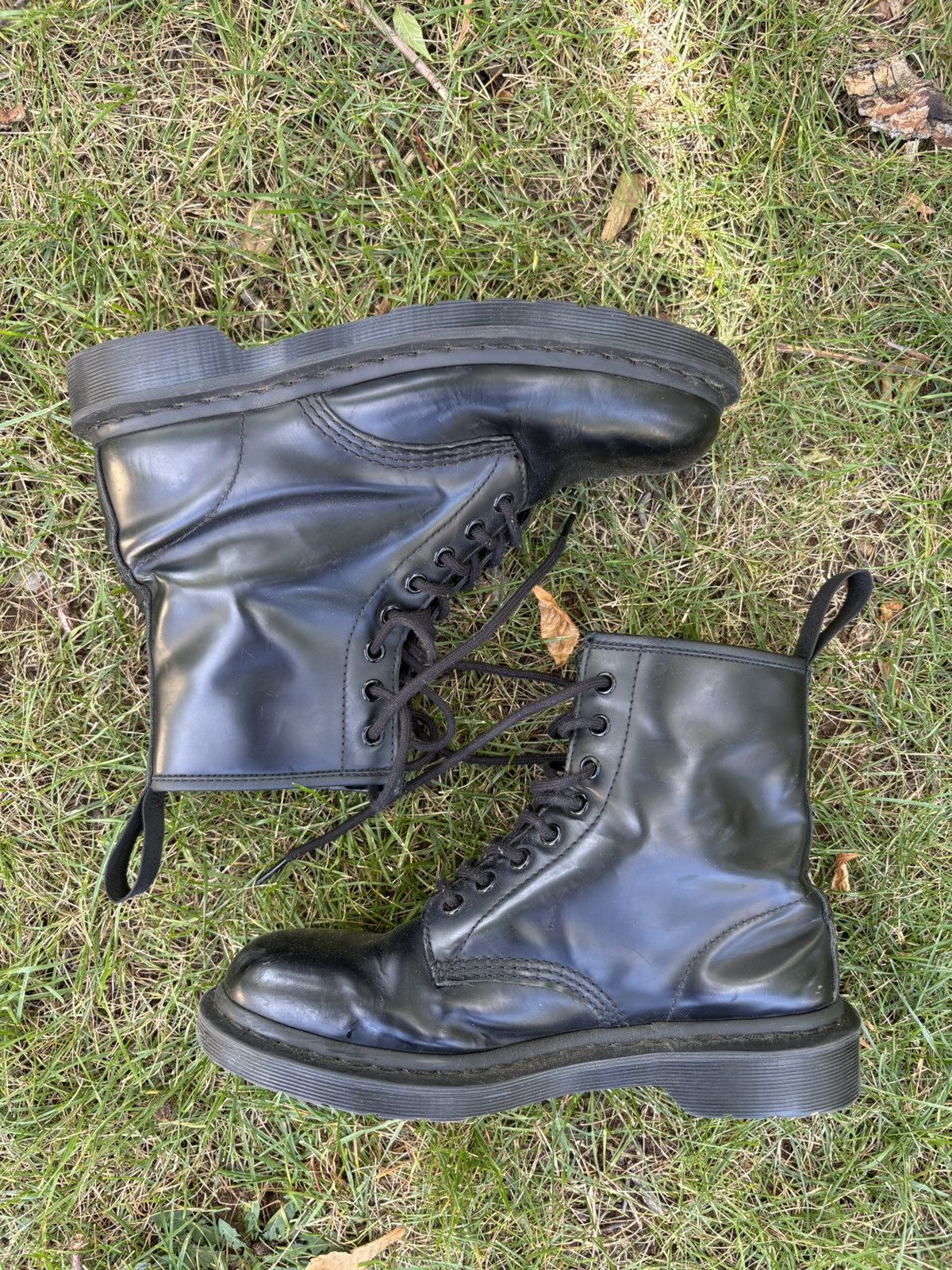 Dr. Martens All Black Dr. Martins - Size 8M/9.5W Size US 8 / EU 41 - 1 Thumbnail