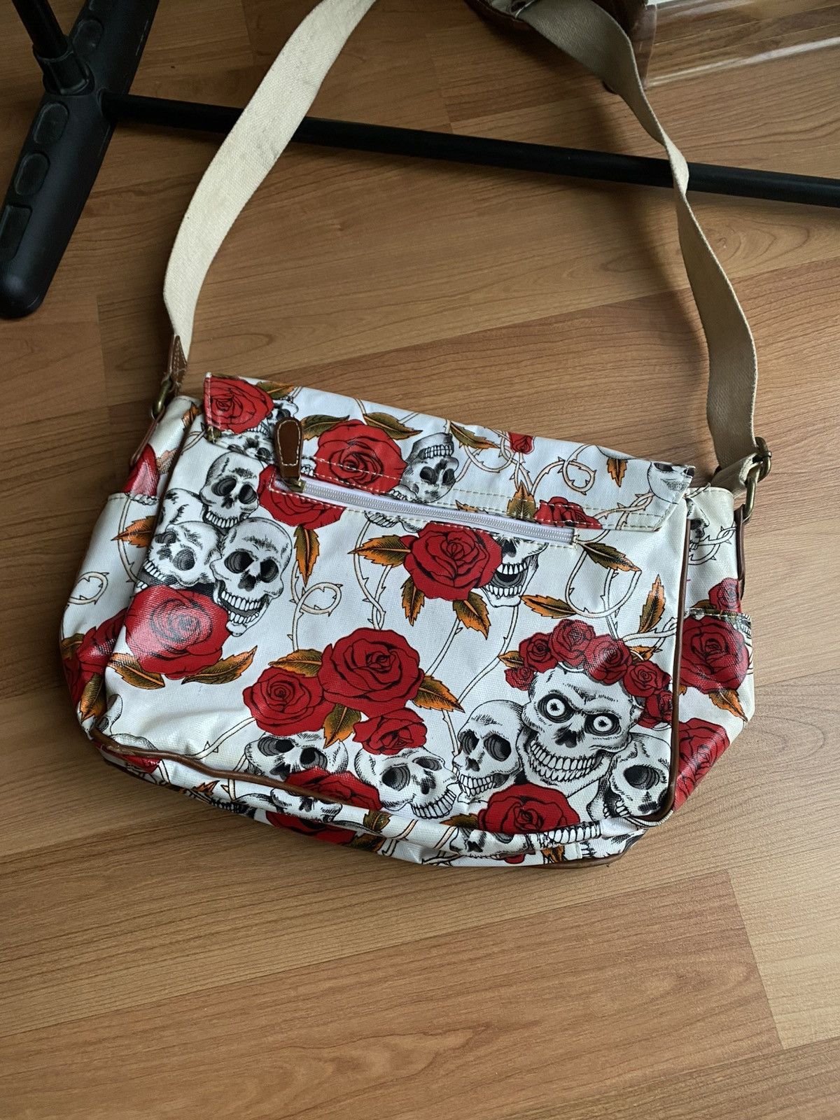 Other Vintage Skulls & Roses Messenger Bag Size ONE SIZE - 2 Thumbnail