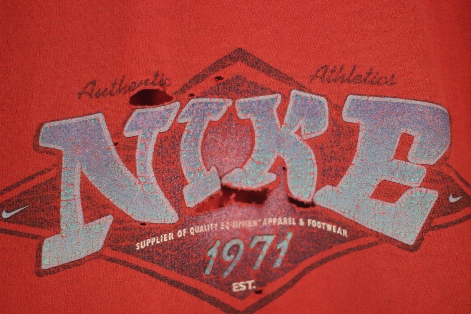 Nike Vintage Nike Y2K Beautifully Thrashed Red Surf Shirt XL Size US XL / EU 56 / 4 - 3 Thumbnail