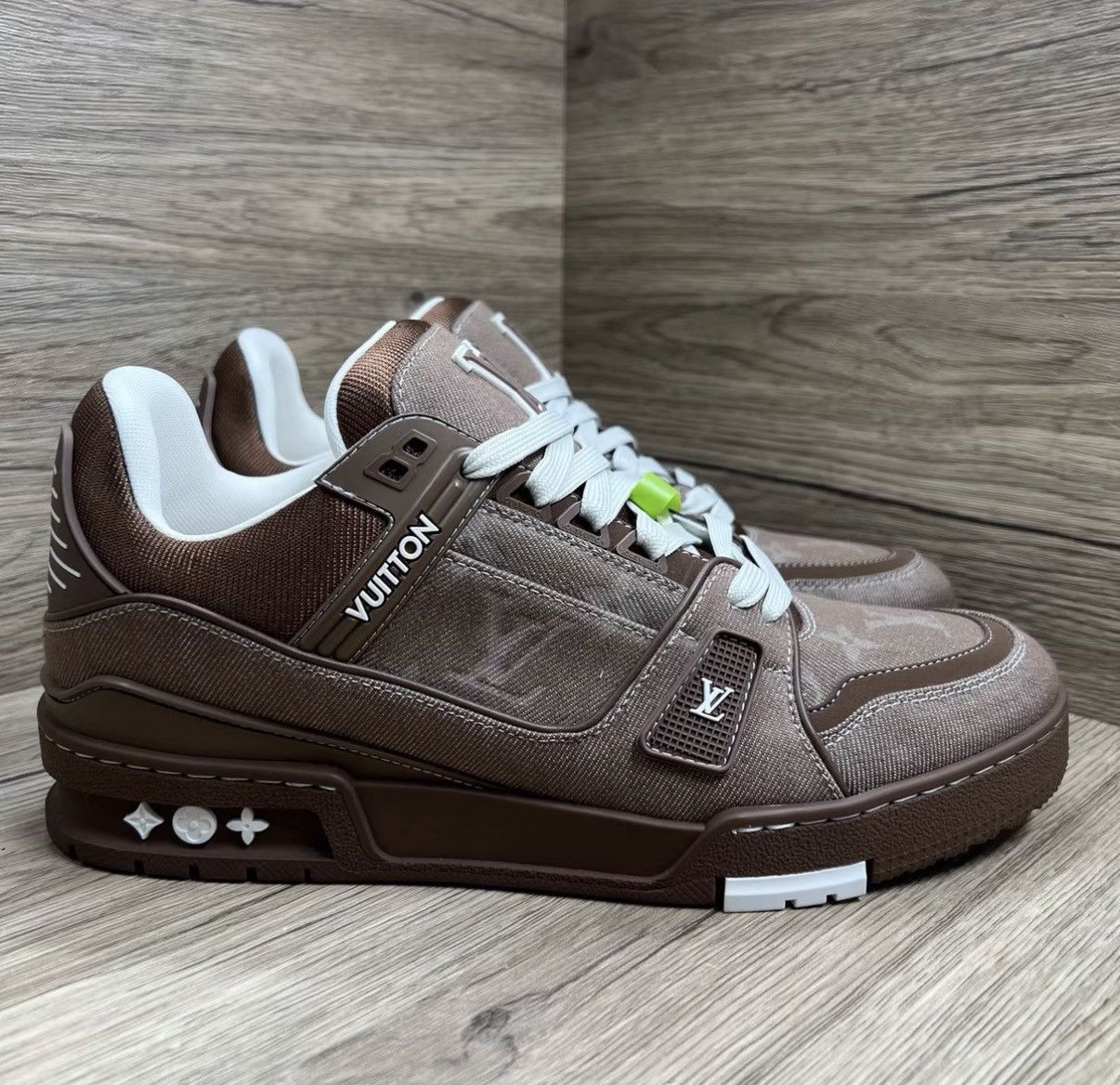 Louis Vuitton LV Trainer Brown & White Denim Sneakers J41 Size US 8 / EU 41 - 4 Thumbnail