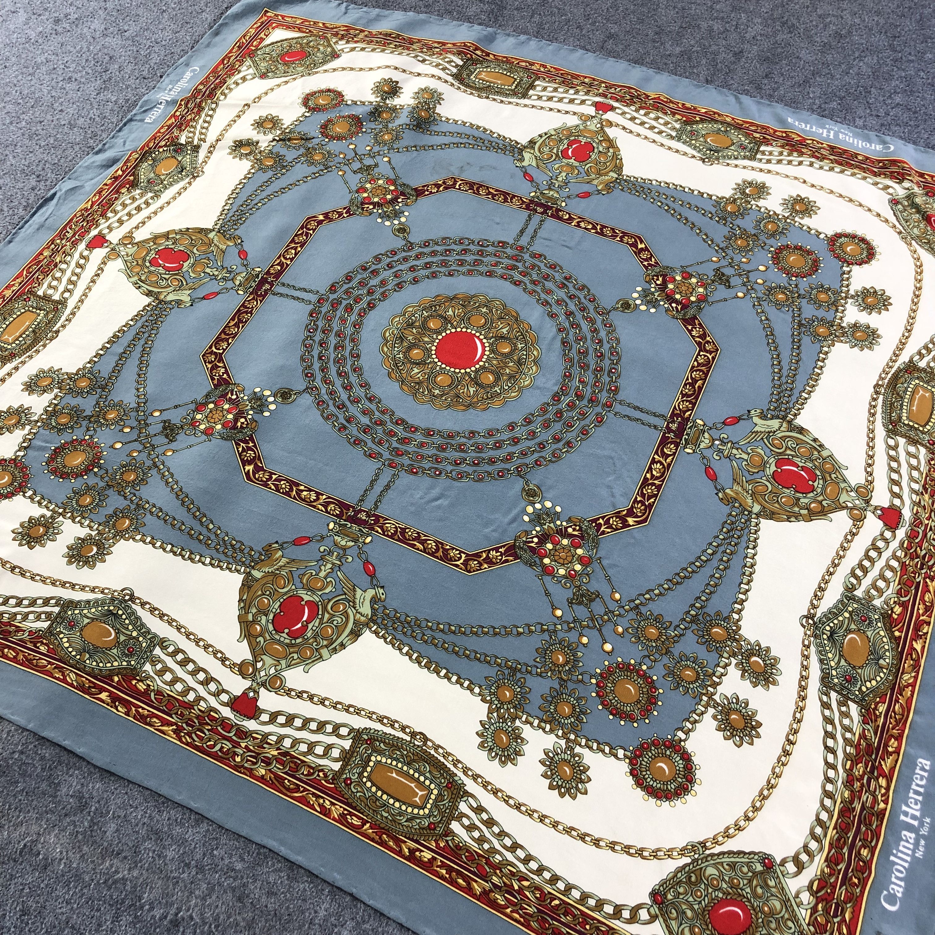 Carolina Herrera Vintage Carolina Herrera Luxury Silk Scarf M454 Size ONE SIZE - 2 Thumbnail