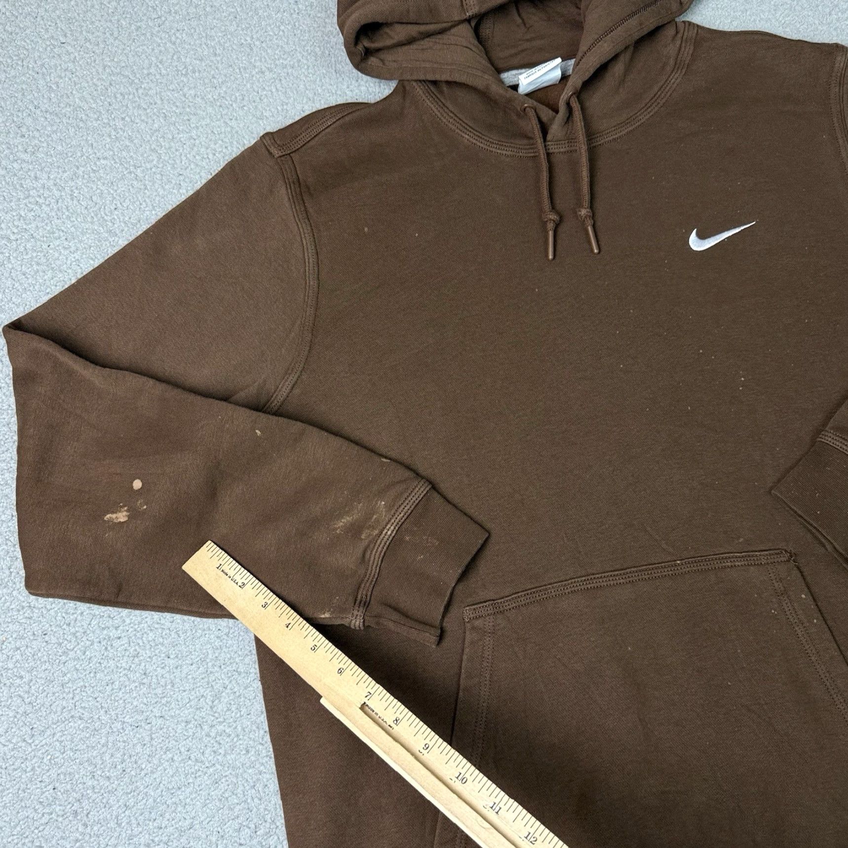 Nike VINTAGE Nike Sweatshirt Mens Large Brown Sportswear Hoodie Pullover Swoosh Distressed L Size US L / EU 52-54 / 3 - 6 Thumbnail
