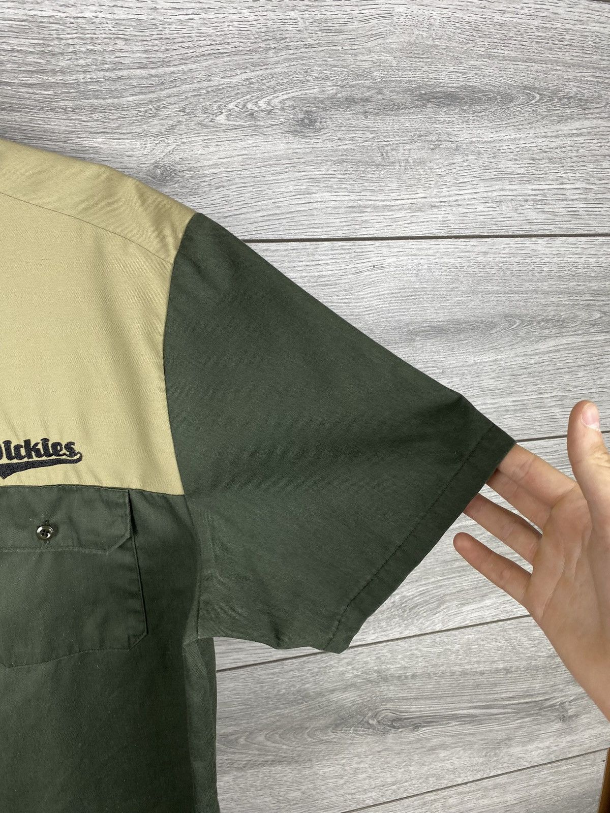 Dickies Mens Vintage Dickies Big Logo Shirt Button Up Made In USA Size US XL / EU 56 / 4 - 3 Thumbnail