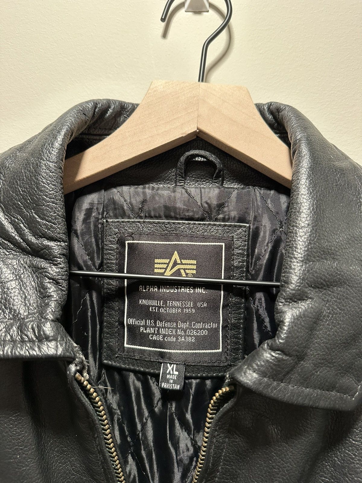 Alpha Industries Alpha Industries Leather Jacket Bomber Black RARE Size US L / EU 52-54 / 3 - 8 Thumbnail