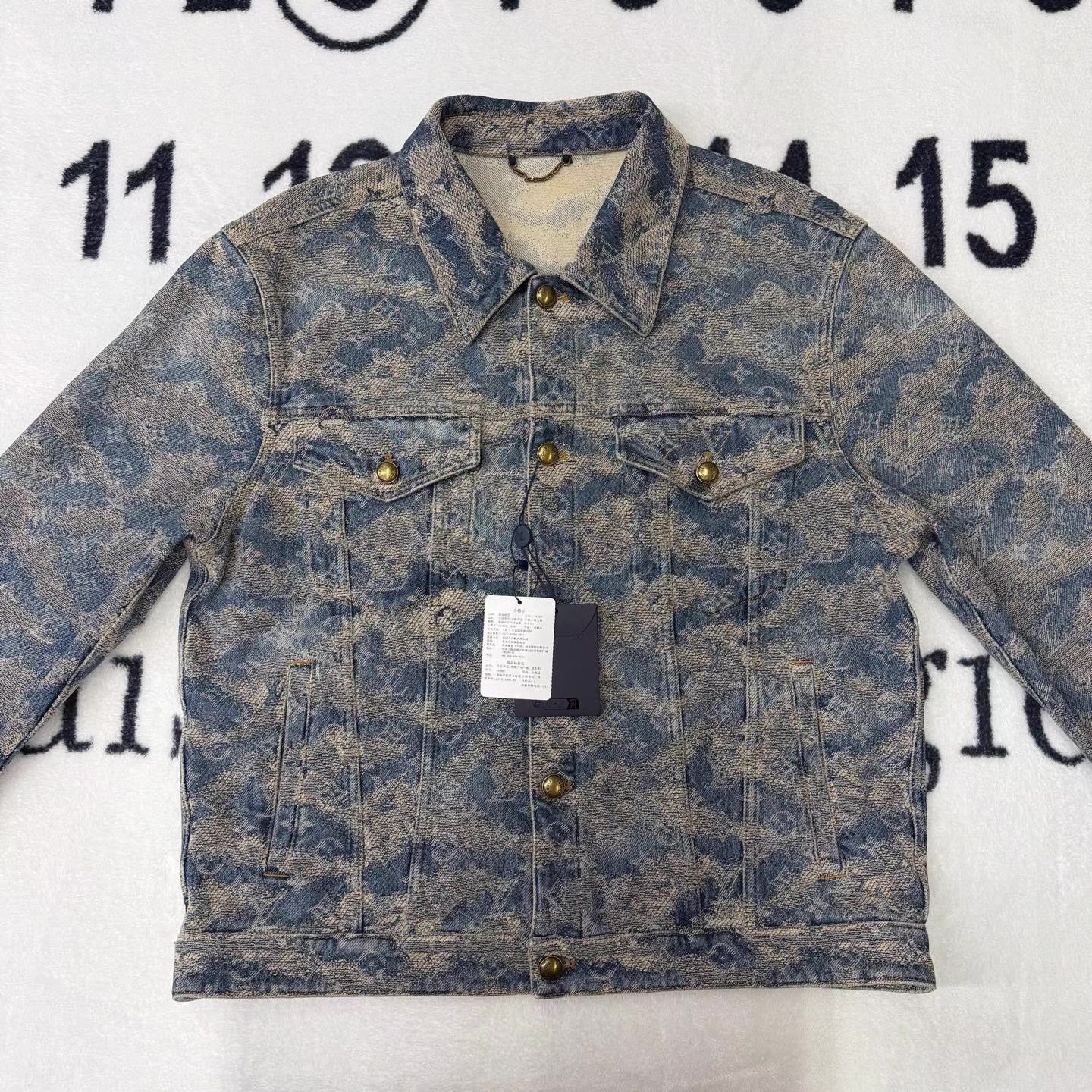 Louis Vuitton LV Blue All-Over Print Denim Jacket Q10 Size US XL / EU 56 / 4 - 1 Thumbnail