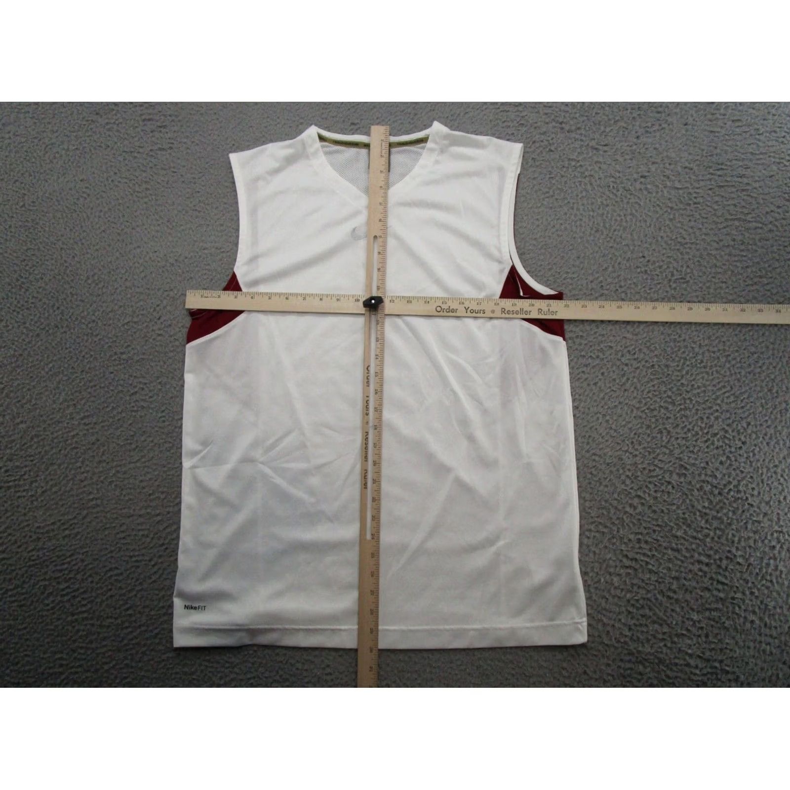 Nike VINTAGE Nike Fit White Burgundy Tank Top Men's L T-Shirt Athletic Short Sleeve White/Red Size US L / EU 52-54 / 3 - 5 Thumbnail