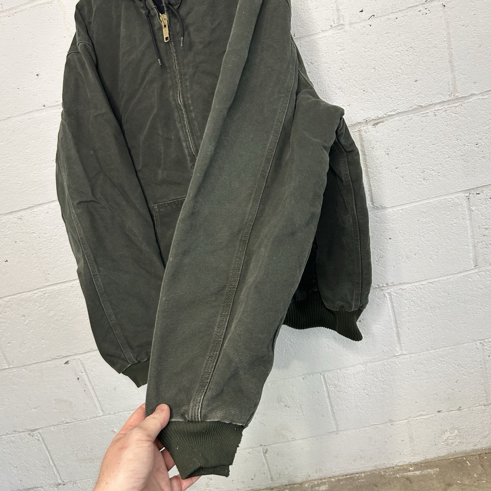 Carhartt Vintage Carhartt Quilted Hooded Active Jacket “Moss” J130 Size US XL / EU 56 / 4 - 10 Thumbnail