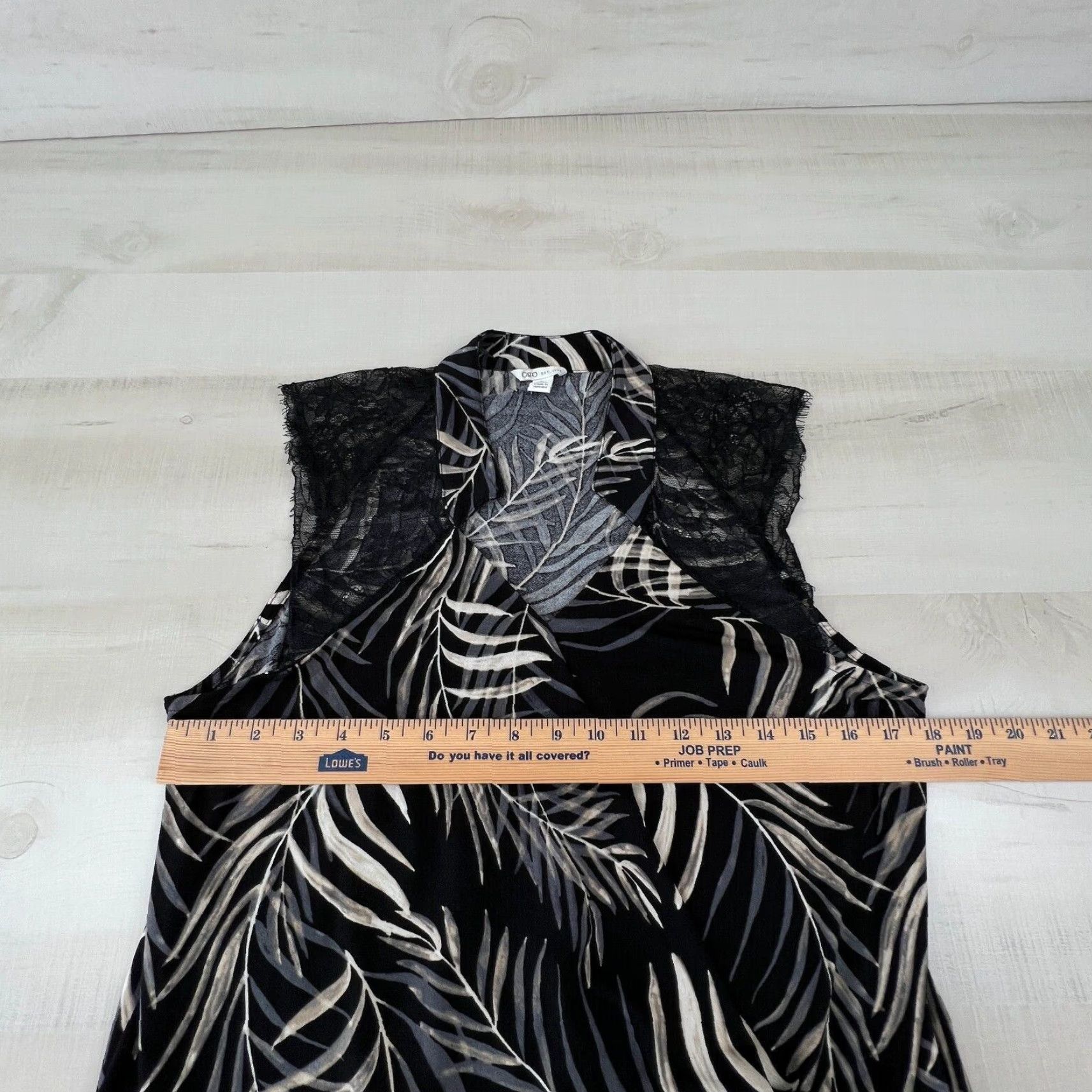 Vintage Cato Women's Large Black Sleeveless V Neck Lace Top Blouse Casual Flowy Size L / US 10 / IT 46 - 7 Thumbnail
