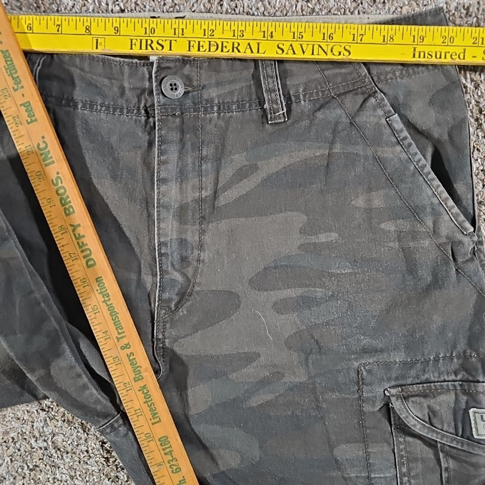 UNIONBAY Unionbay Sz 40 Cargo Camo Shorts Size US 40 / EU 56 - 4 Thumbnail