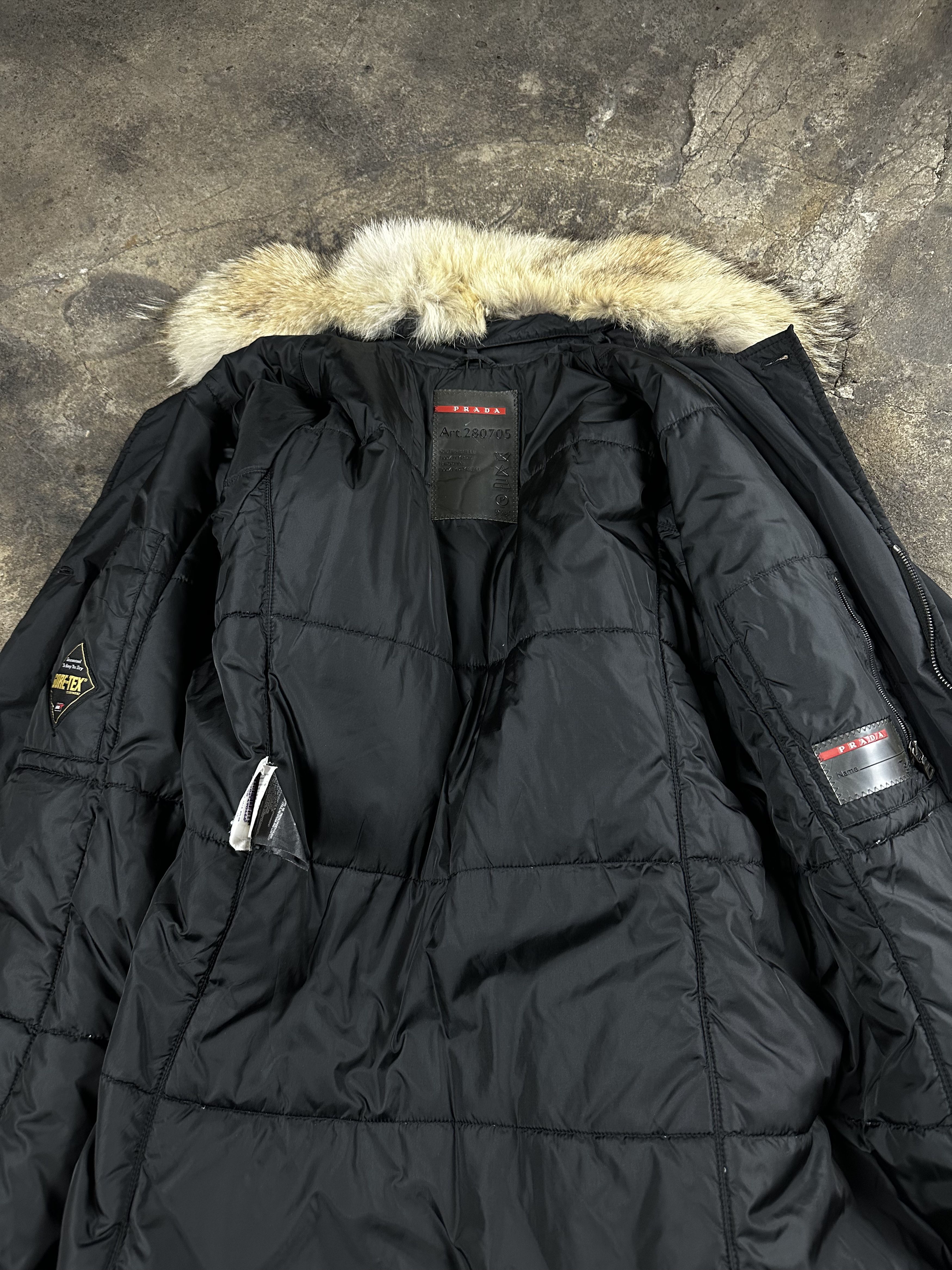 Prada 2000s Prada Fur Gore-tex Archive Vintage Nylon Coat Size L / US 10 / IT 46 - 7 Thumbnail