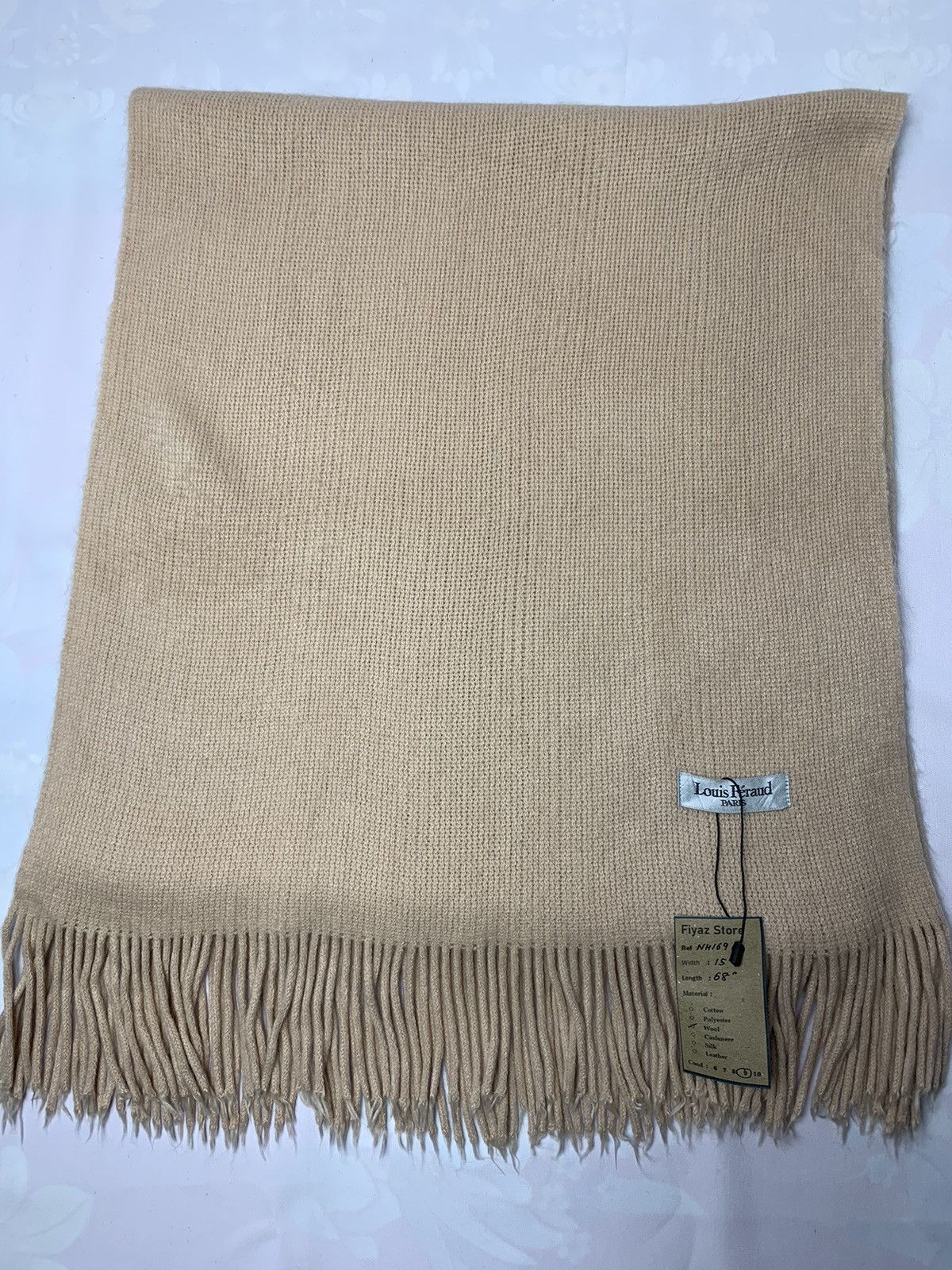 Vintage Louis Feraud Scarf / Muffler / Neckwear Size ONE SIZE - 2 Thumbnail