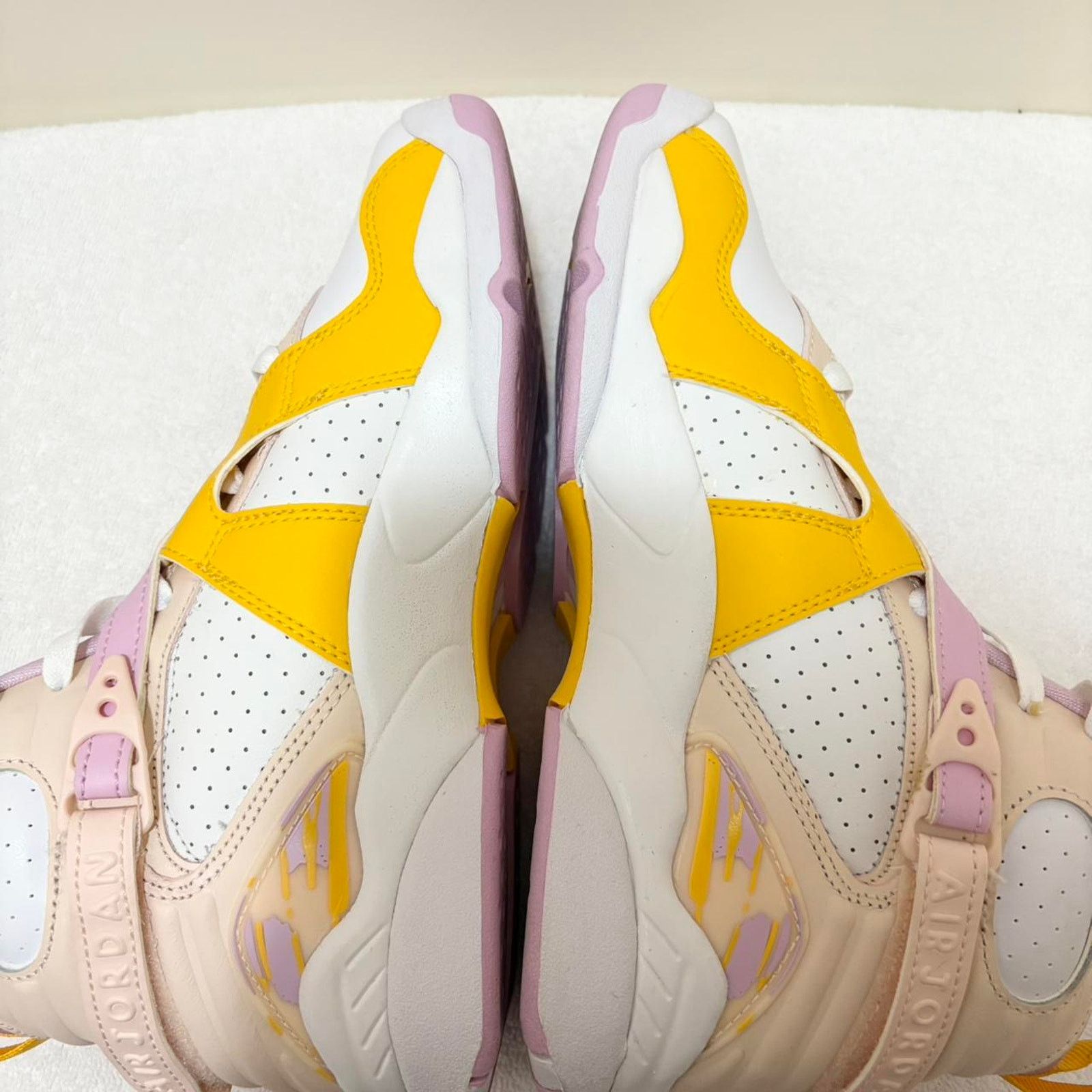 Jordan Brand Air Jordan 8 Retro Sneaker- 6 Y/7.5 Women's Size US 7.5 / IT 37.5 - 7 Thumbnail