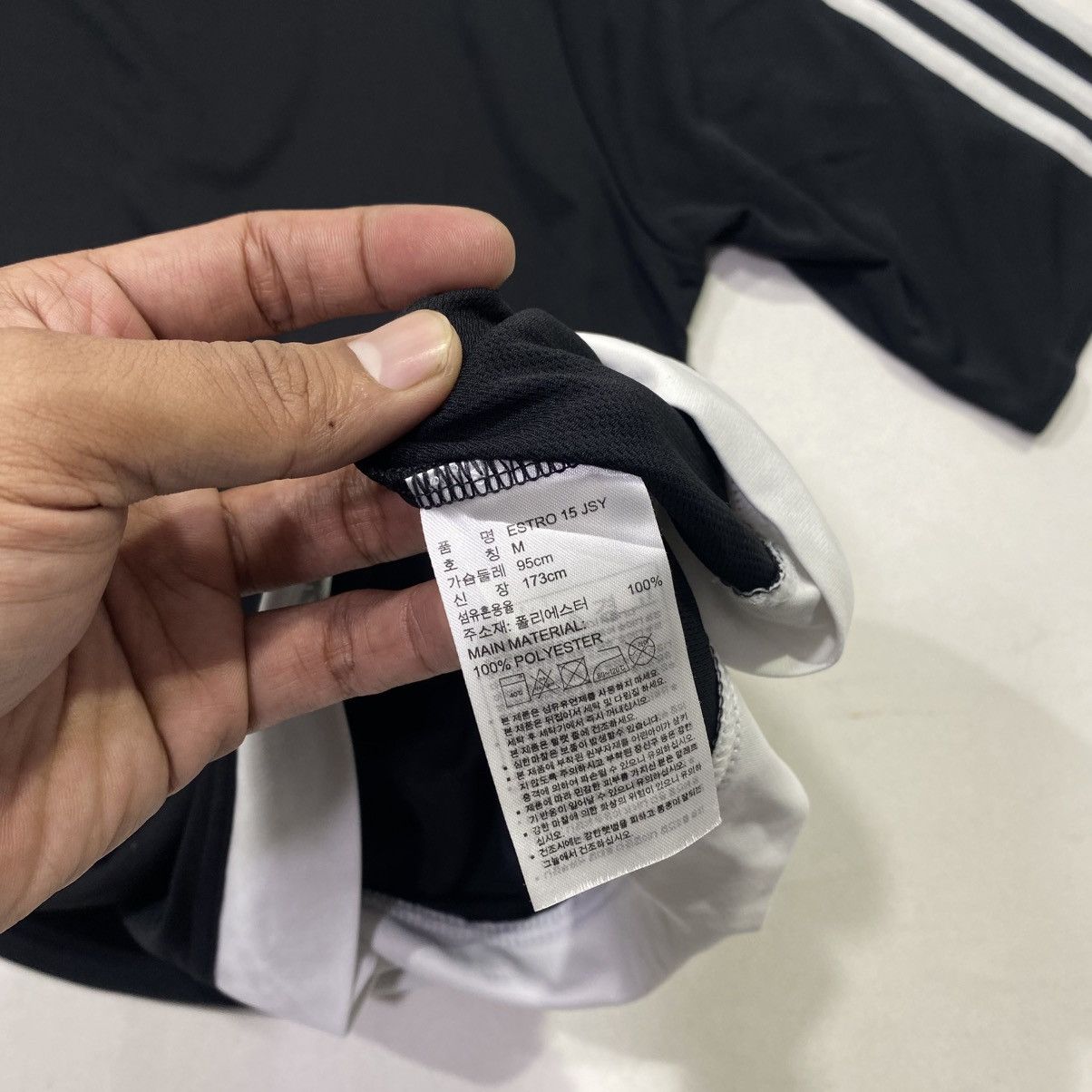 Adidas Adidas Jersey Black Size US M / EU 48-50 / 2 - 4 Thumbnail