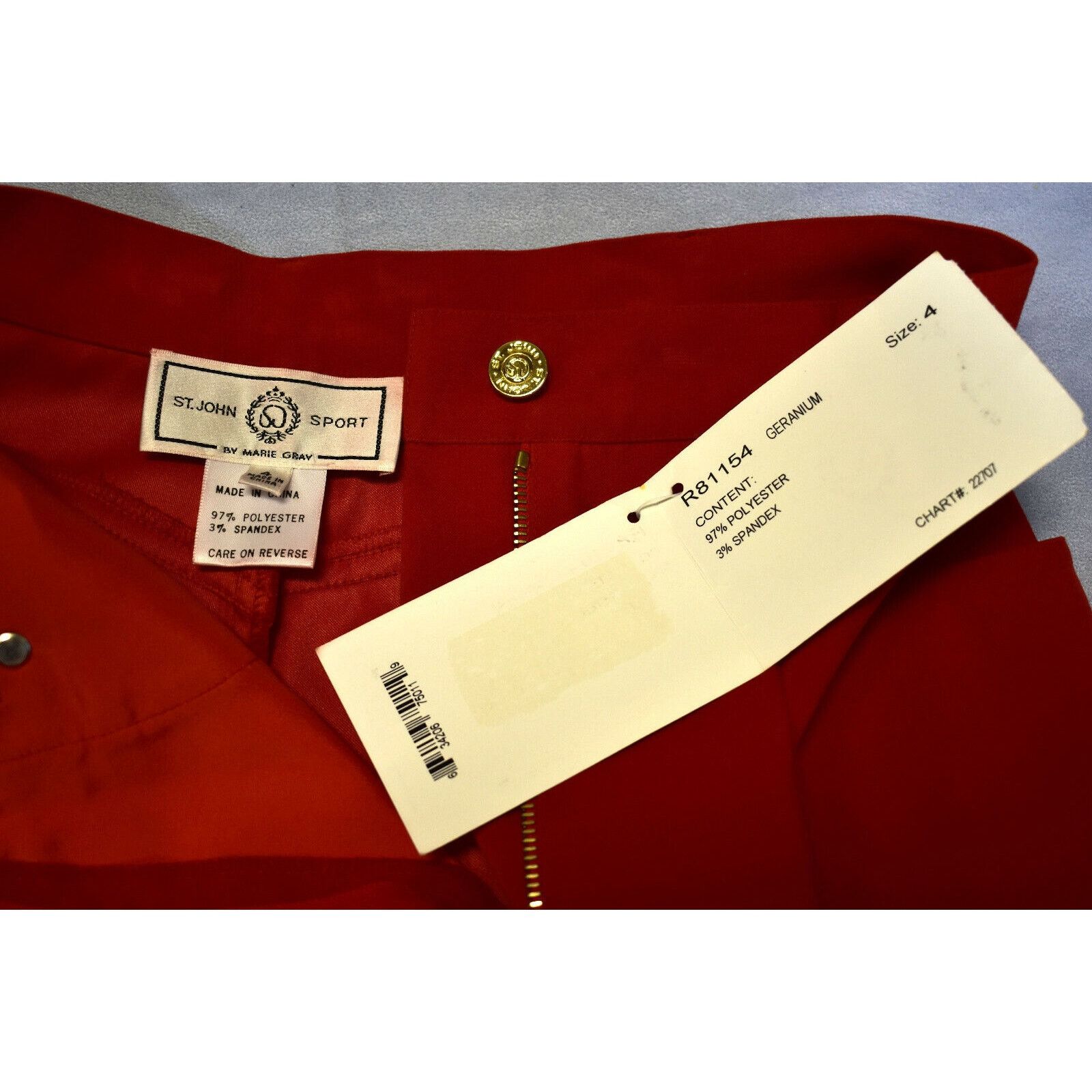 St. John NWT ST.JOHN Sport Geranium Pockets Logo Button Pants Size 4 Size 27" / US 4 / IT 40 - 7 Thumbnail