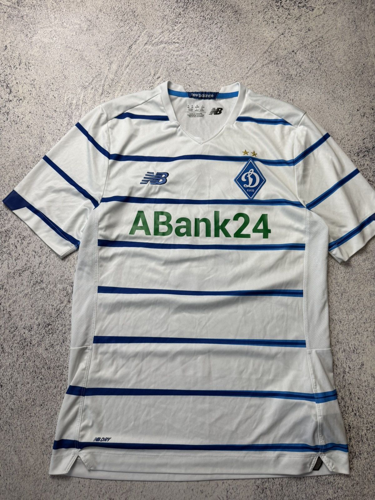 New Balance Vintage New Balance Dynamo Kyiv Jersey A Bank #6 Size US M / EU 48-50 / 2 - 3 Thumbnail