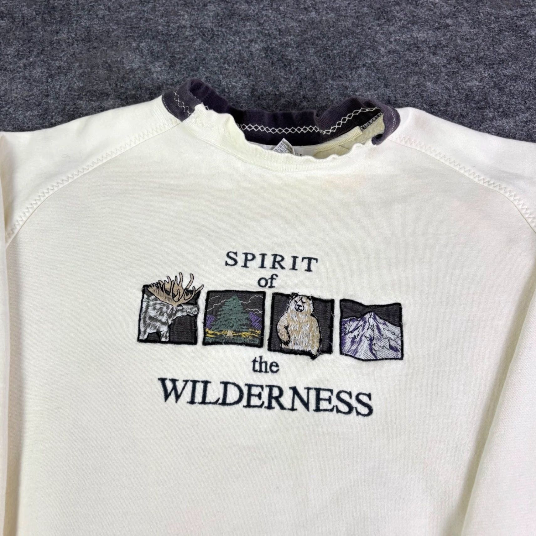Geoffrey Beene Geoffrey Beene Sweatshirt Mens Large Ivory Embroidered Spirit of the Wilderness Vintage Size US L / EU 52-54 / 3 - 6 Thumbnail