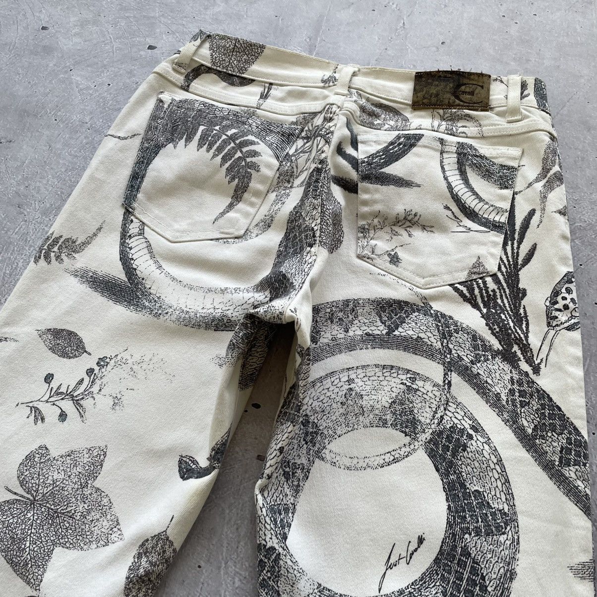 Japanese Brand × Just Cavalli Vintage Just Cavalli Snakes Printed White Jeans 28 size Size 28" / US 6 / IT 42 - 6 Thumbnail