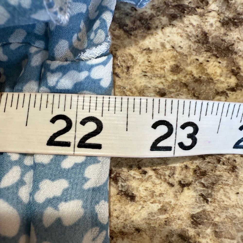 Other Amazon size XL blue with white dizzy flowers Size XL / US 12-14 / IT 48-50 - 5 Thumbnail