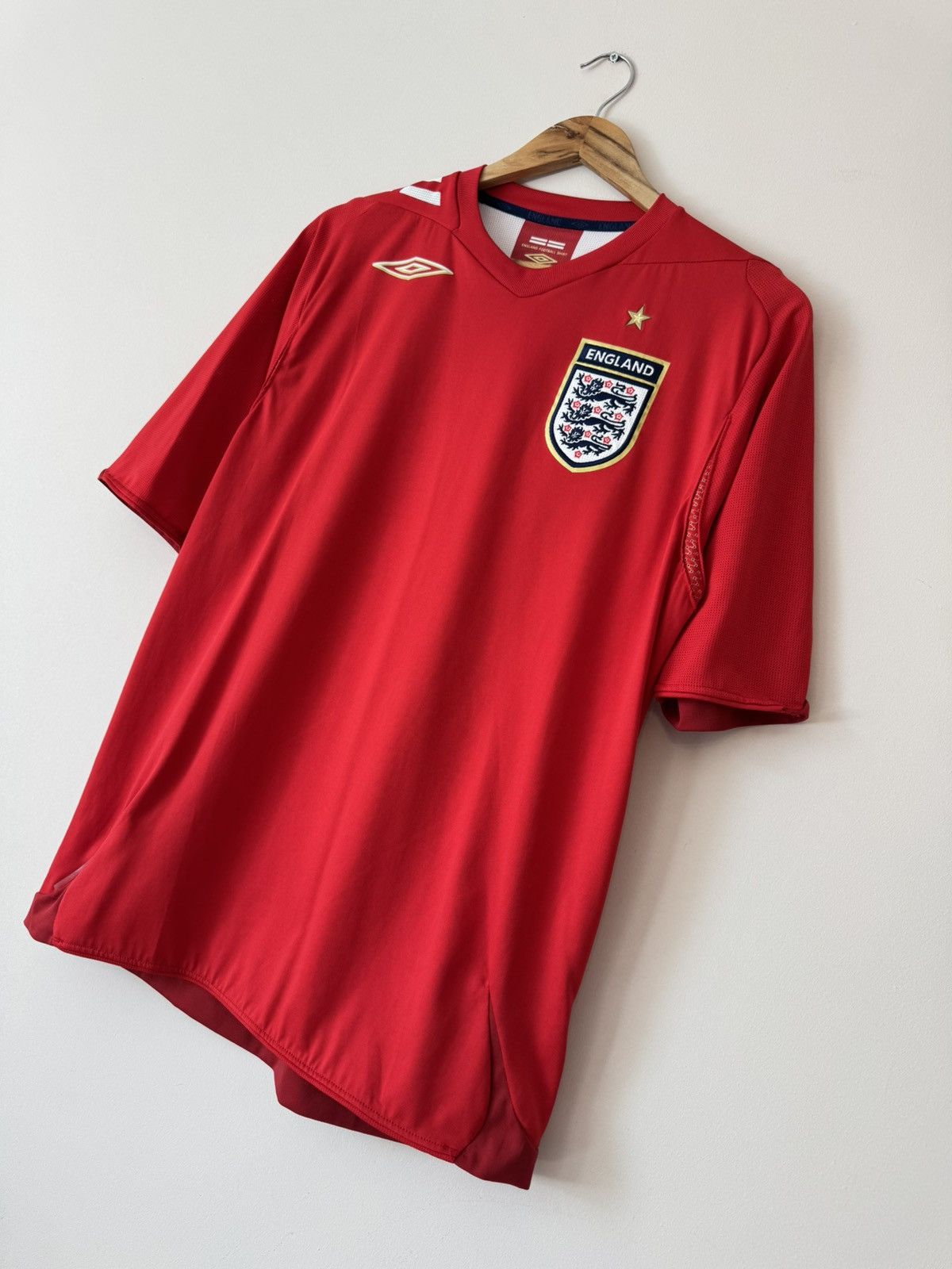 Umbro Vintage England 2006-2007 Away Soccer Jersey Football Shirt Size US M / EU 48-50 / 2 - 3 Thumbnail