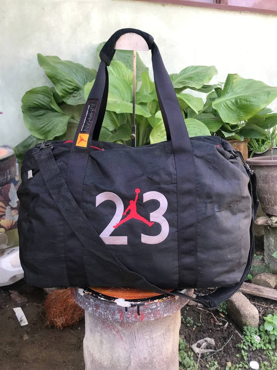 image of Nike Jordan Duffle Bag 90's in Black, Men's