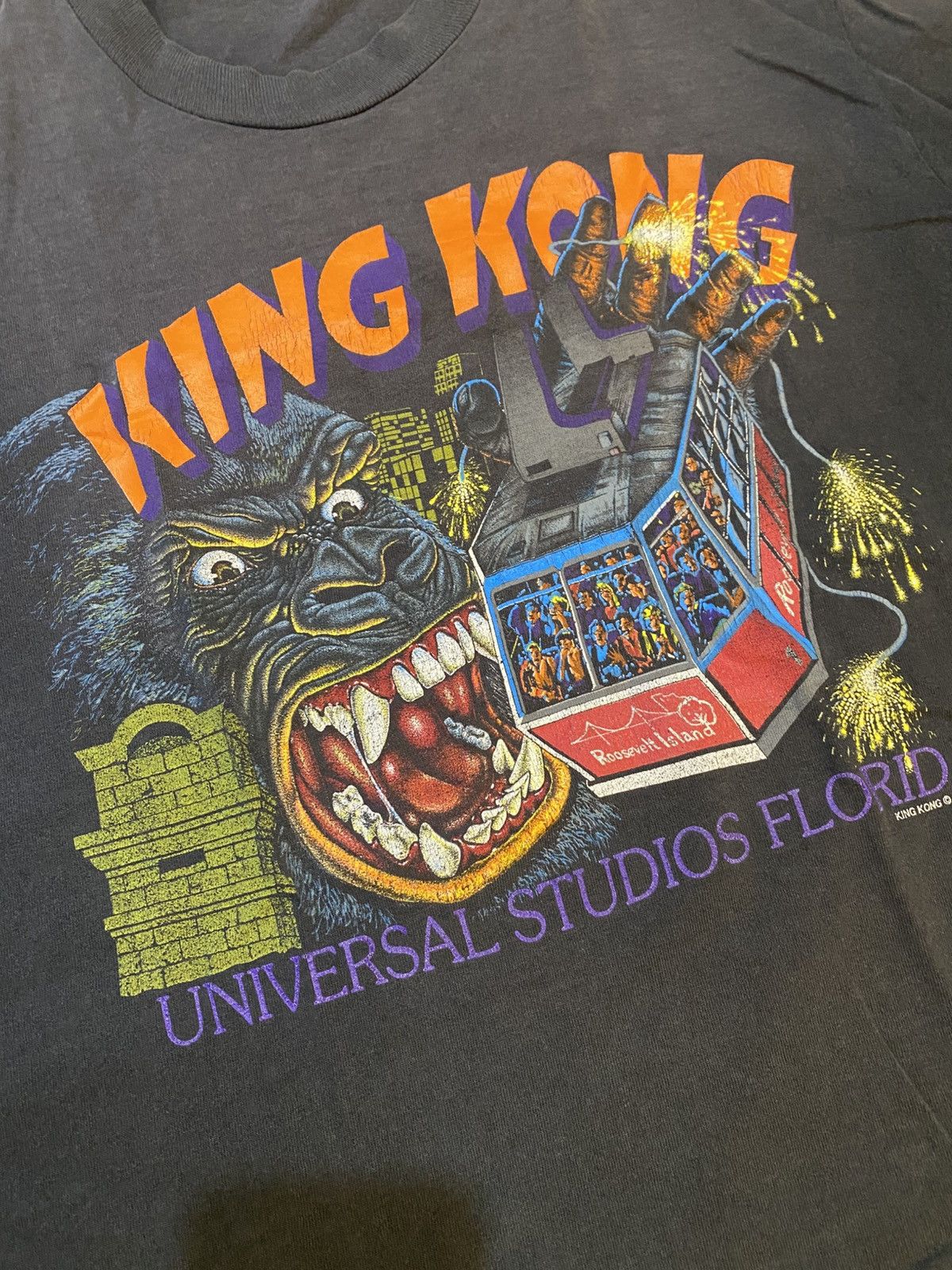 Universal Studios Rare! 1985 KING KONG Universal Studios Movie Sunfaded Tee Size US L / EU 52-54 / 3 - 3 Thumbnail