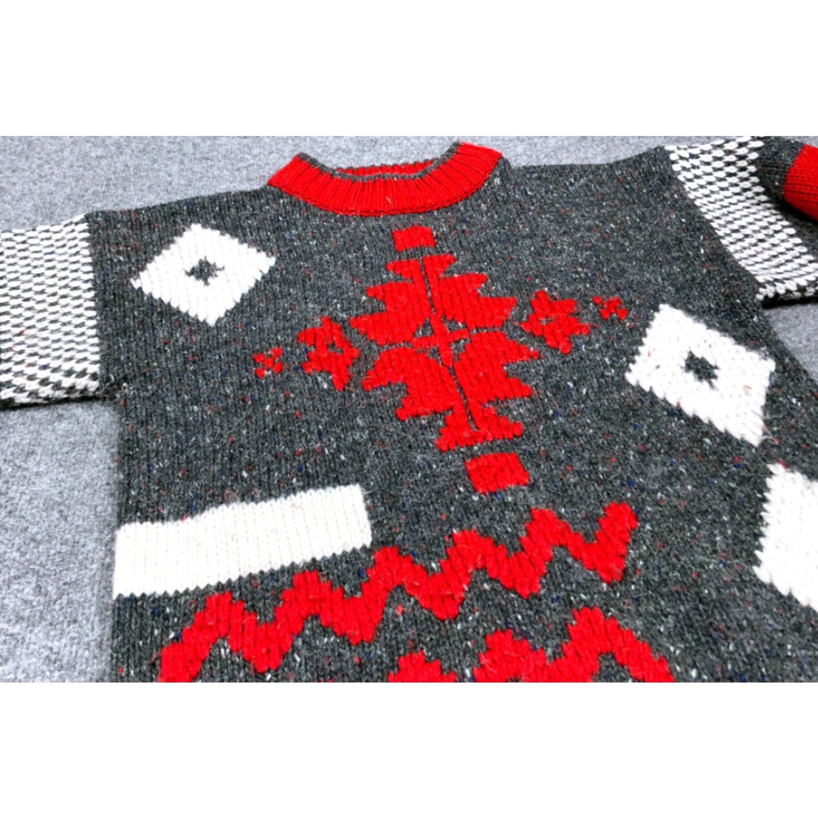 Vintage VINTAGE Susann D Geometric Sweater Women’s Small Gray Mock Neck Chunky Knit 80s Ski Size S / US 4 / IT 40 - 8 Thumbnail