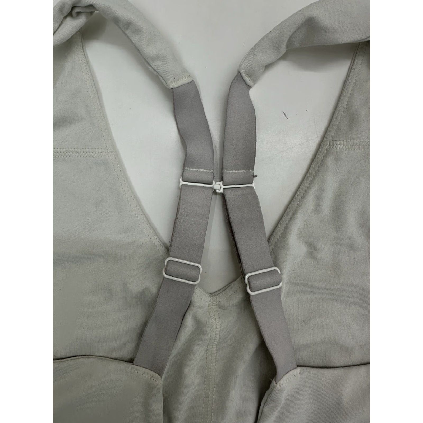 Fabletics Fabletics Womens Sports Bra White Purple Racerback Adjustable Wireless One Size Unknown Sized Vintage No N/A Size ONE SIZE - 7 Thumbnail
