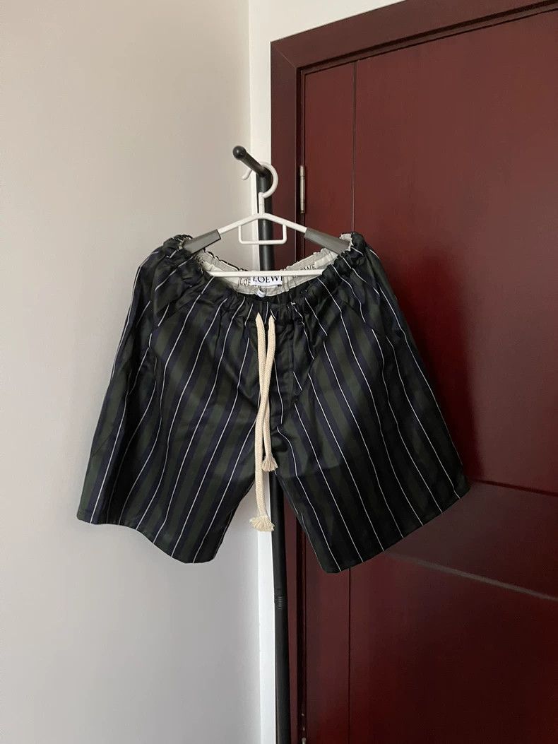 Loewe LOEWE sizeL Striped shorts Size 28" / US 6 / IT 42 - 1 Thumbnail
