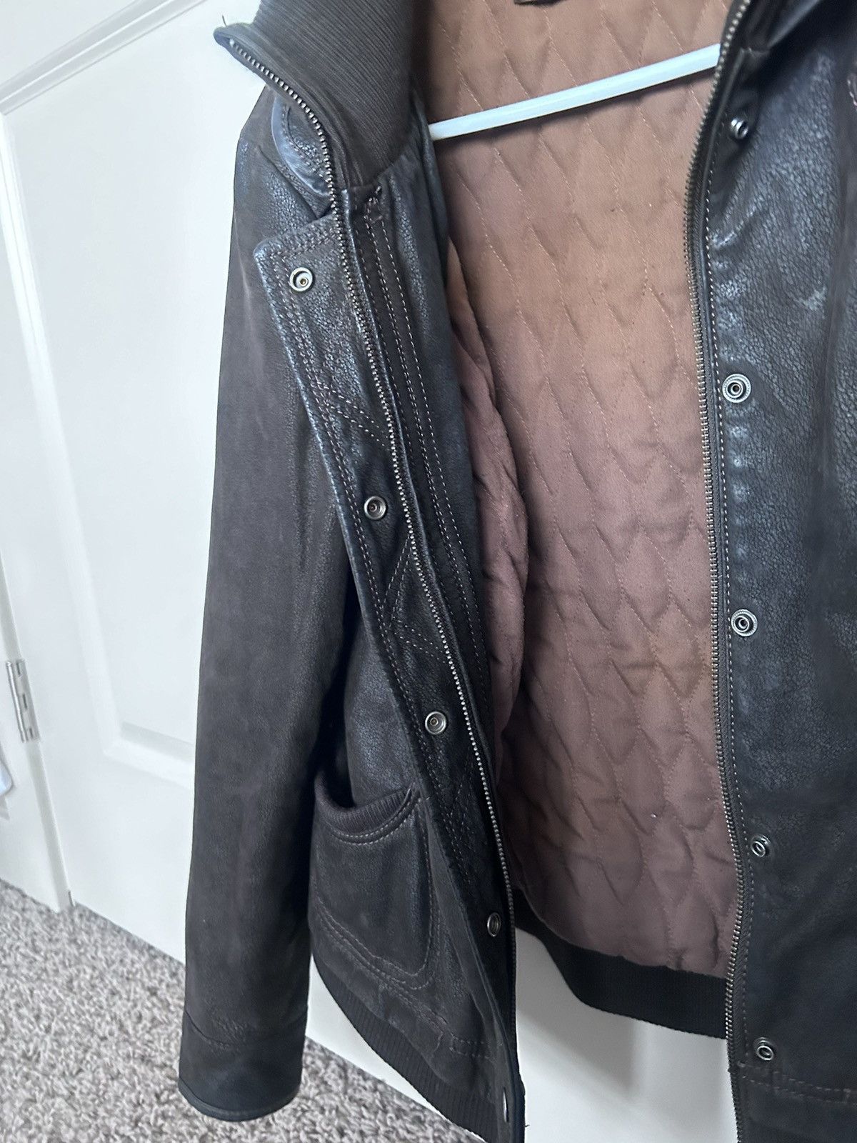 Danier Woman’s snap button genuine leather insulated coat Size L / US 10 / IT 46 - 11 Thumbnail
