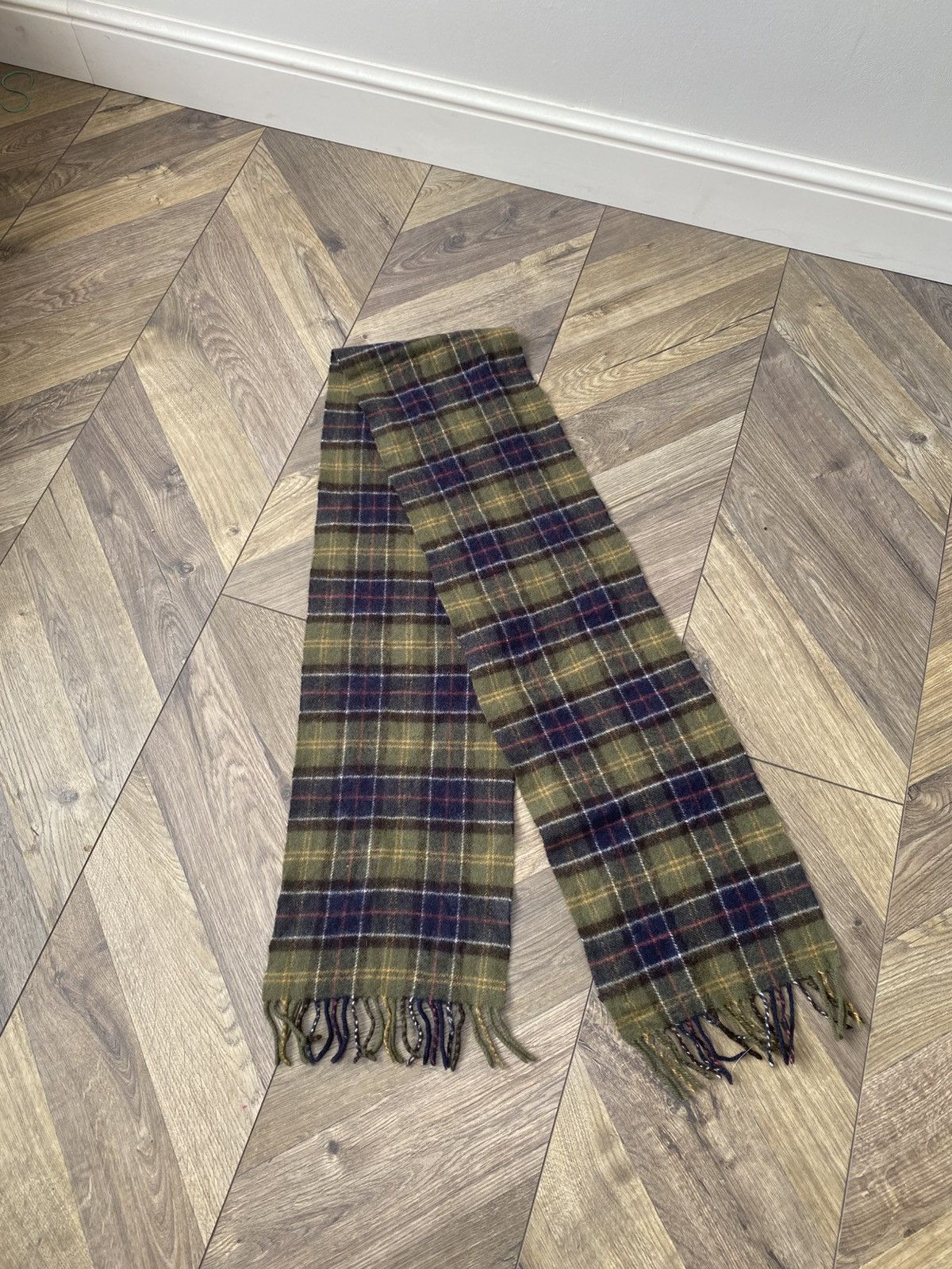 Barbour Vintage Barbour nova check wool scarf Size ONE SIZE - 1 Thumbnail