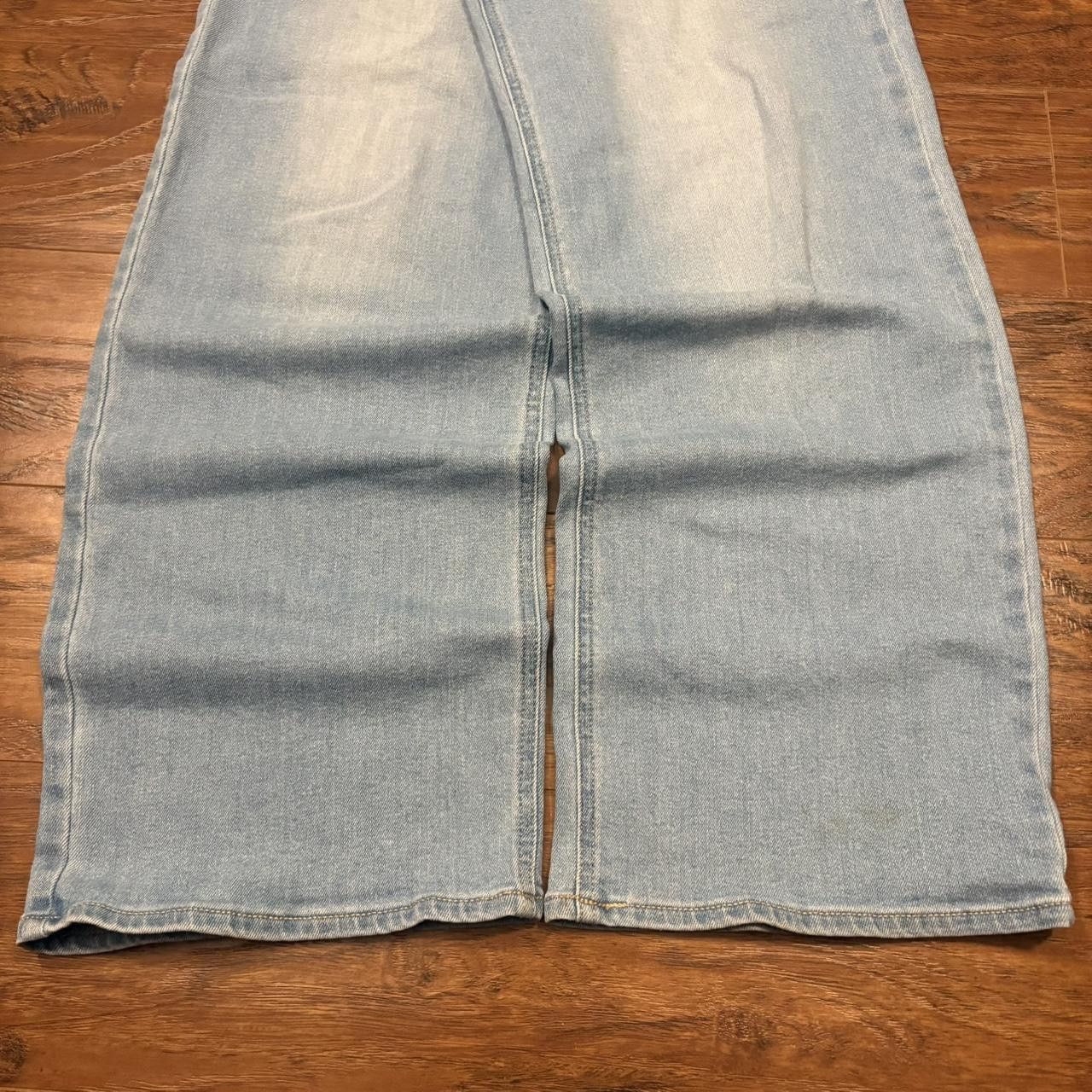 Old Navy Crazy Vintage Y2K/2000s Baggy Wideleg Old Navy Light Blue Wash Denim Jeans! Size US 29 - 3 Thumbnail