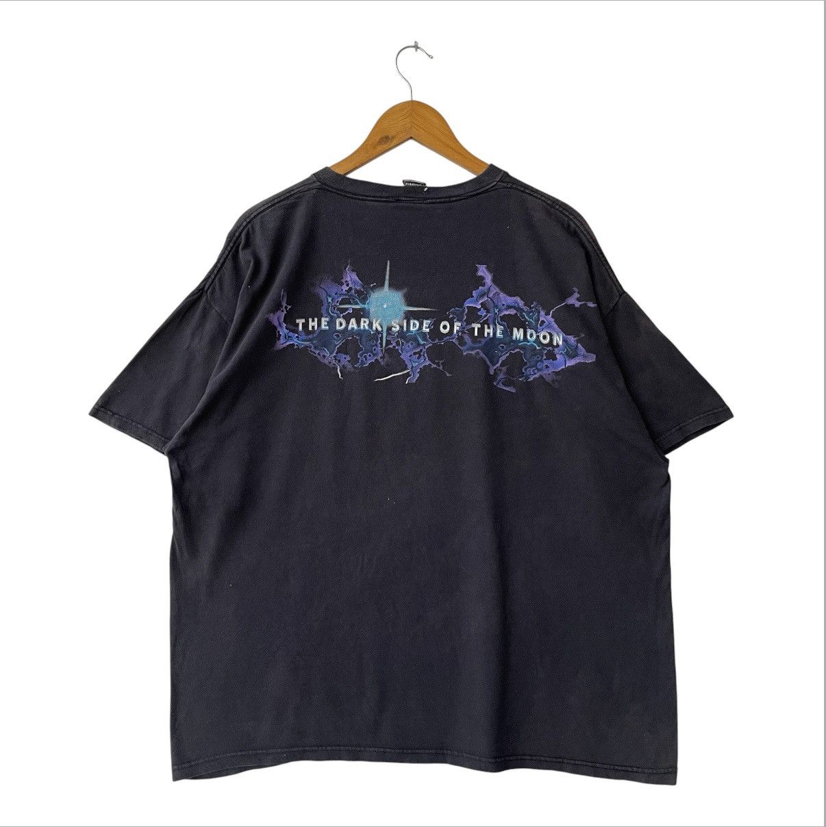 Rap Tees Vintage 2008 Pink Floyd Dark Side of the Moon T-Shirt Size US XL / EU 56 / 4 - 2 Thumbnail