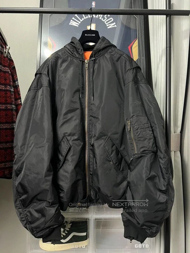 Balenciaga Balenciaga 3B Embroidered Nylon Bomber Jacket. Size US L / EU 52-54 / 3 - 1 Thumbnail