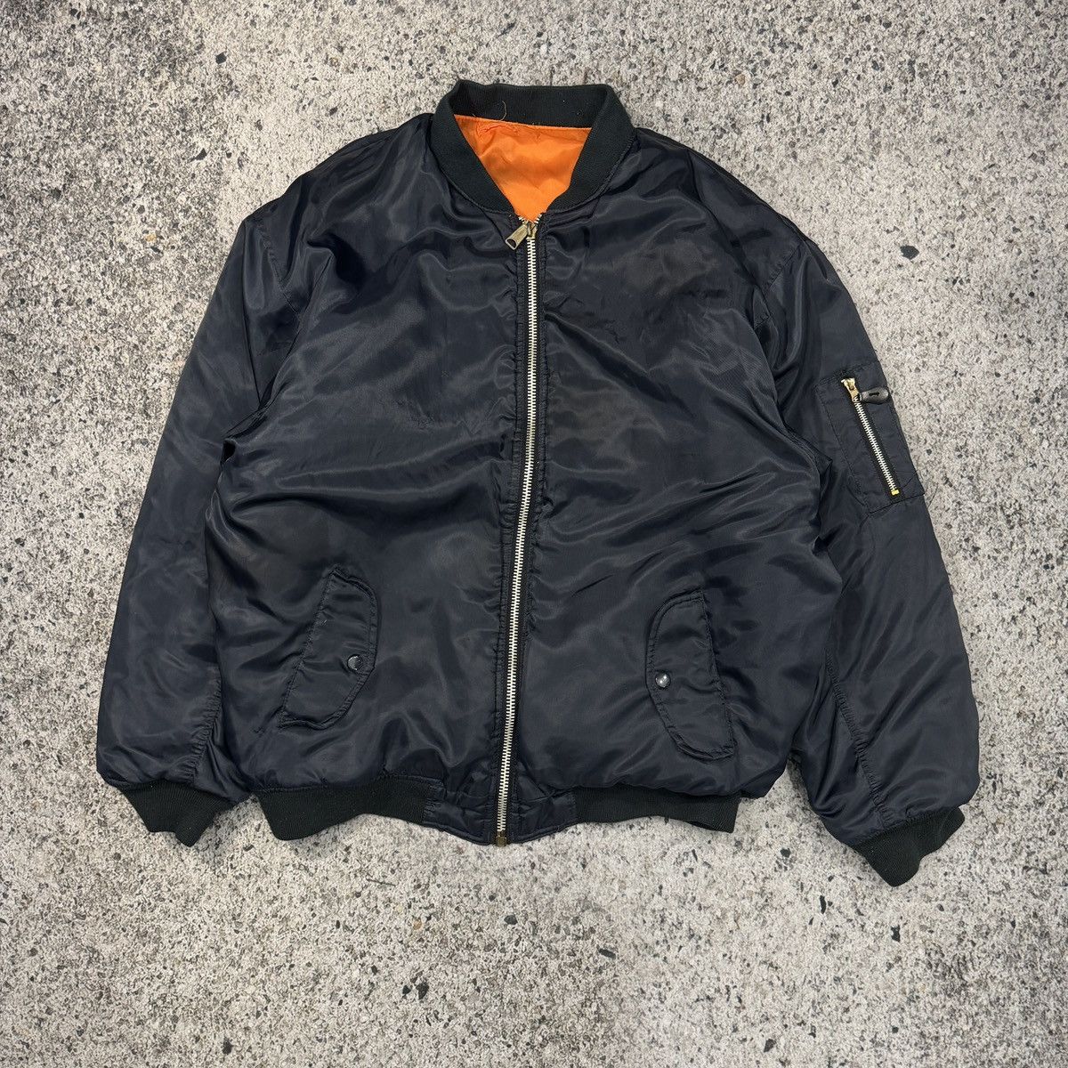 Vintage 90s Reversible MA-1 Faded Thrashed Distressed Bomber Jacket Size US XXL / EU 58 / 5 - 5 Thumbnail