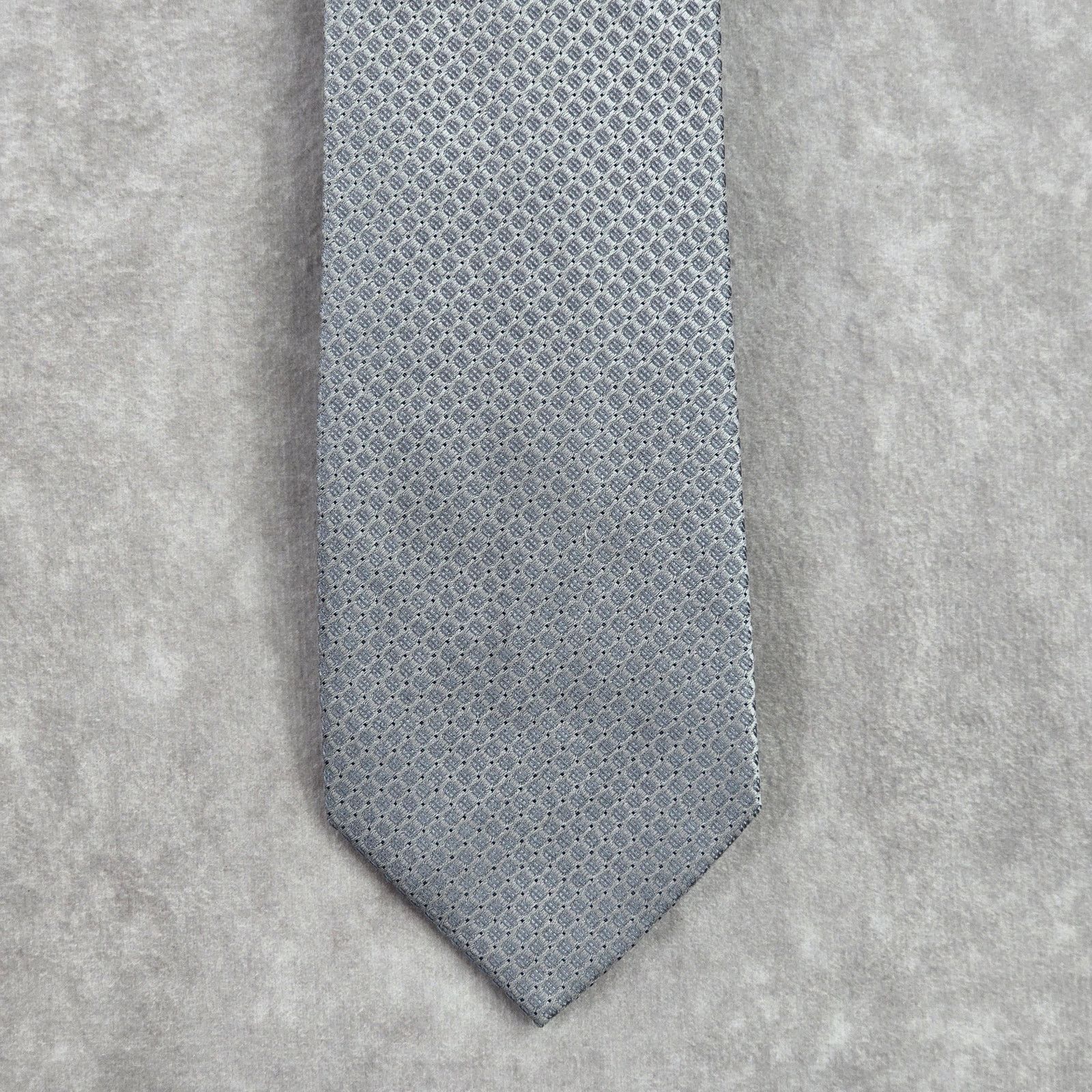 Calvin Klein Calvin Klein Gray Silver Geometric Silk Neck Tie Men's Size 30 - 1 Thumbnail