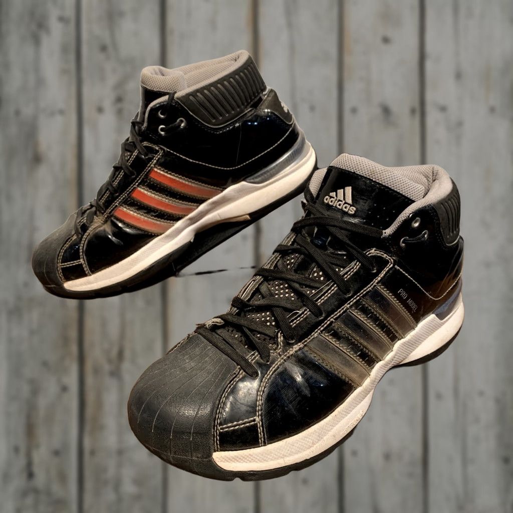 Adidas VINTAGE Adidas Basketball Shoes High Top Mens 8.5 Black White Rare 2008 Basketball Shoes Mens Size 8.5 Adidas Basketball Vintage 2008 Mens Black White Size US M / EU 48-50 / 2 - 1 Thumbnail