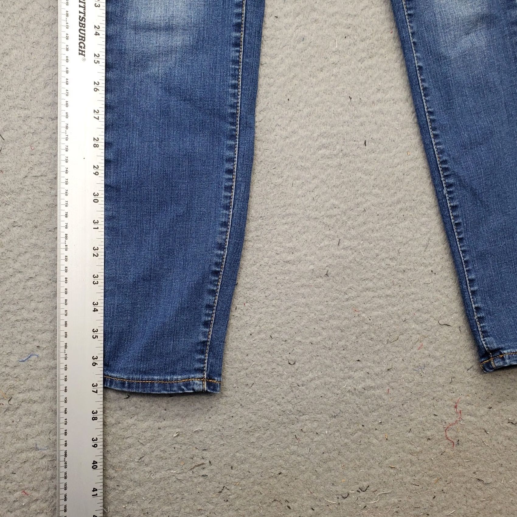 Vintage Aéropostale Jegging Jeans Womens 6 Blue Denim High-Waisted Distressed Skinny Leg Shirt Size 28" / US 6 / IT 42 - 3 Thumbnail