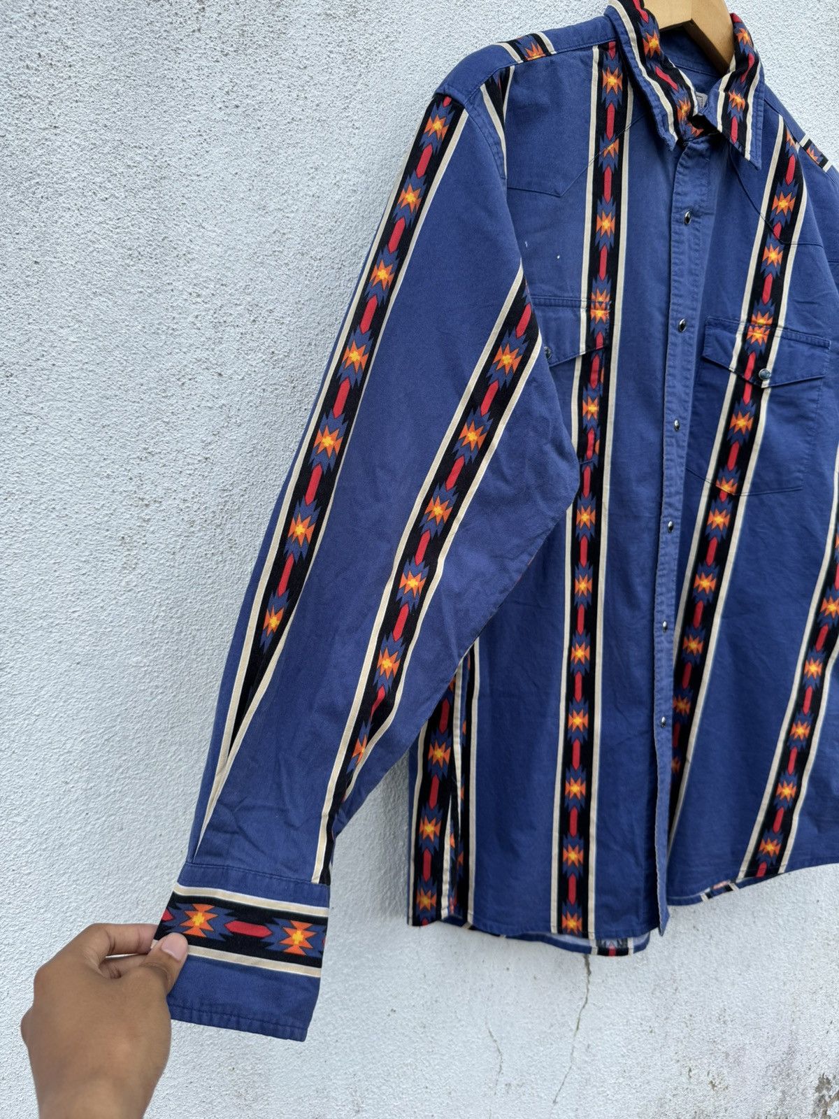 Wrangler Vintage 90s Wrangler Navajo Cowboy Button Up Shirt Size US L / EU 52-54 / 3 - 2 Thumbnail